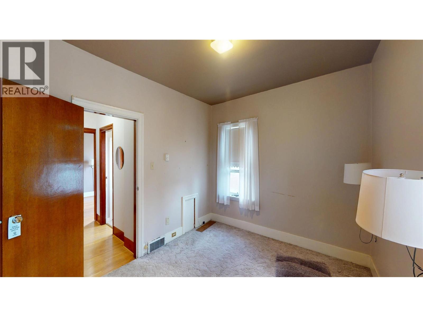 331 10th Avenue S Property Photo 22