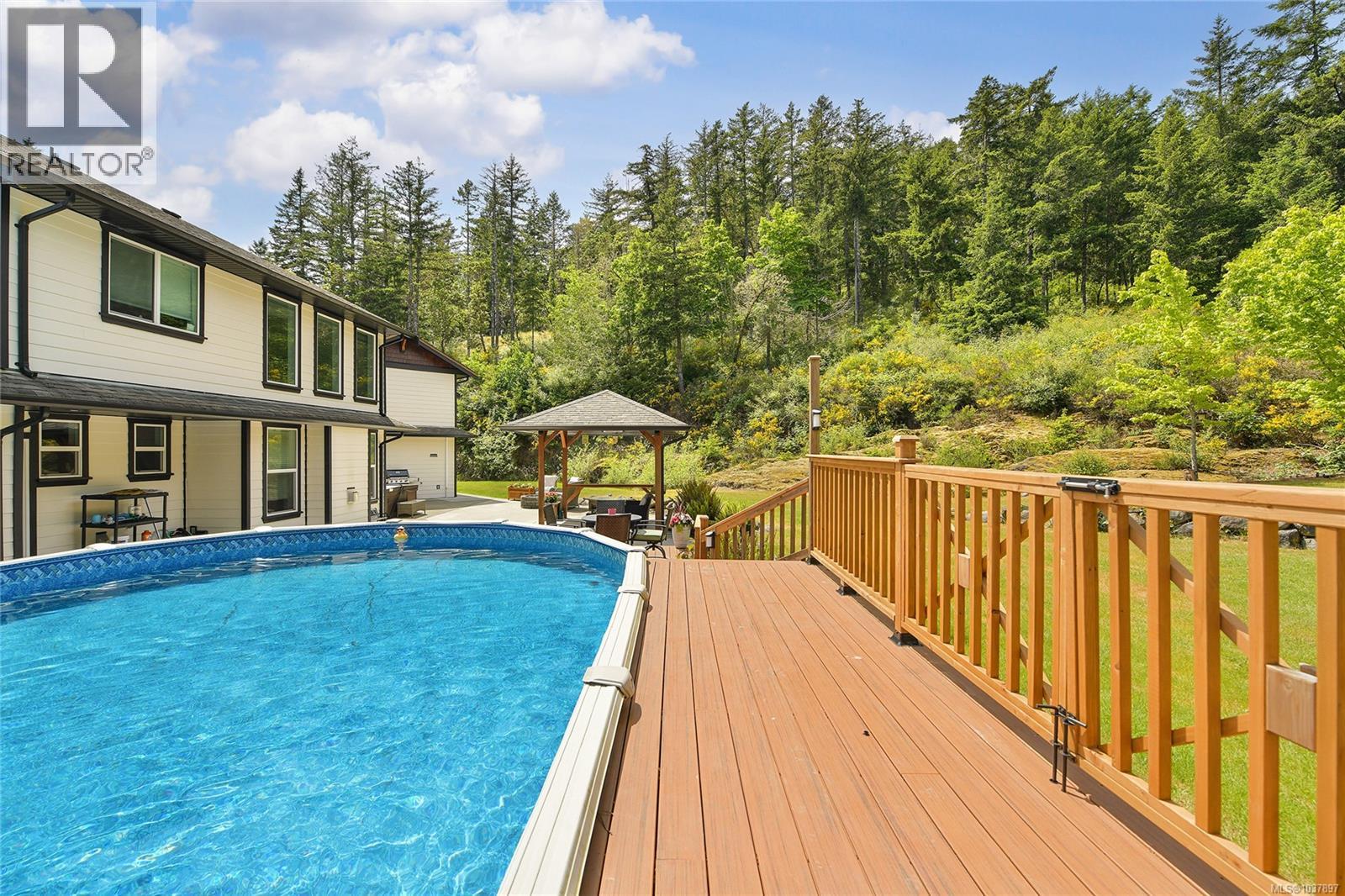 1058 Summer Breeze Lane Property Photo 15