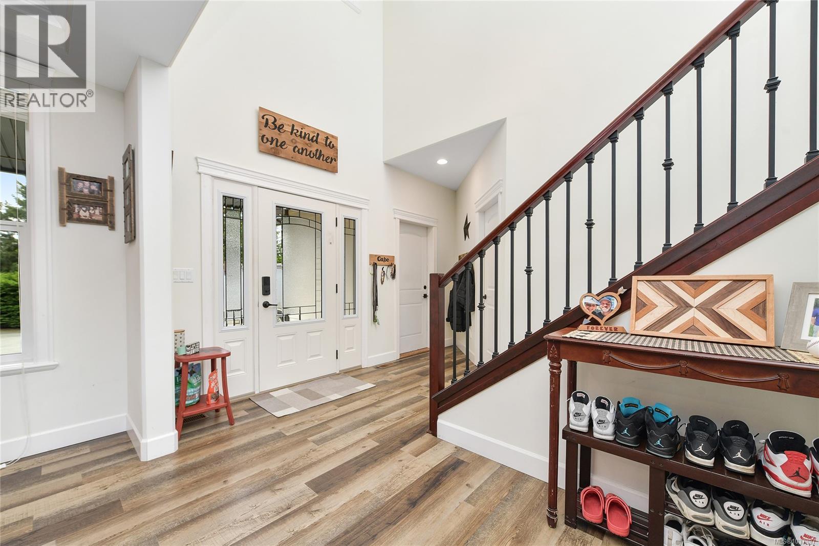 1058 Summer Breeze Lane Property Photo 30