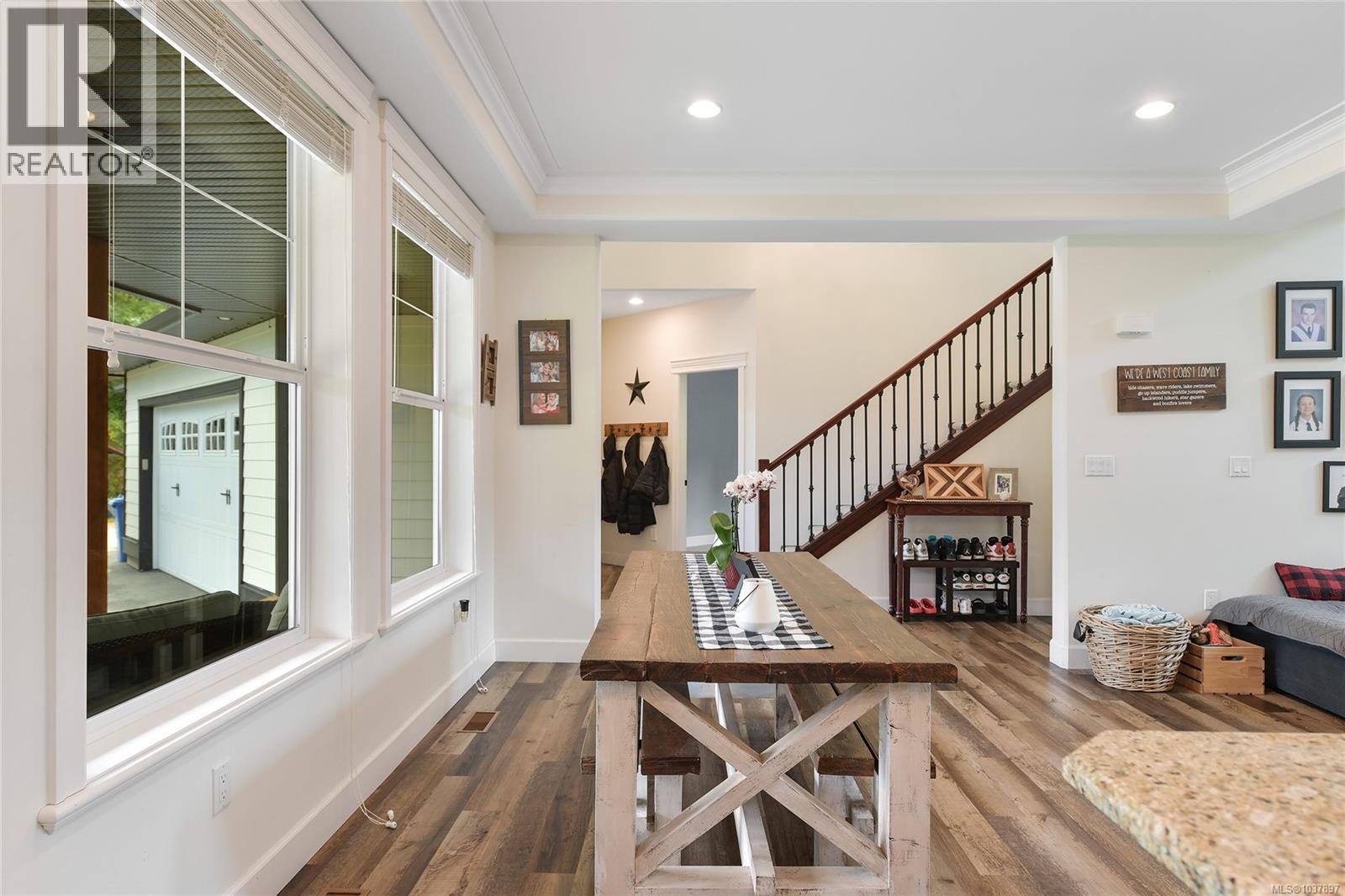 1058 Summer Breeze Lane Property Photo 32