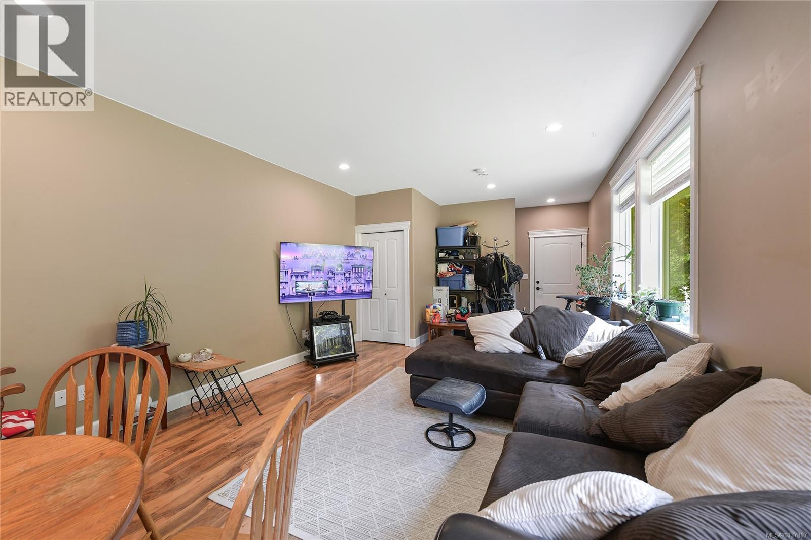 1058 Summer Breeze Lane Property Photo 80