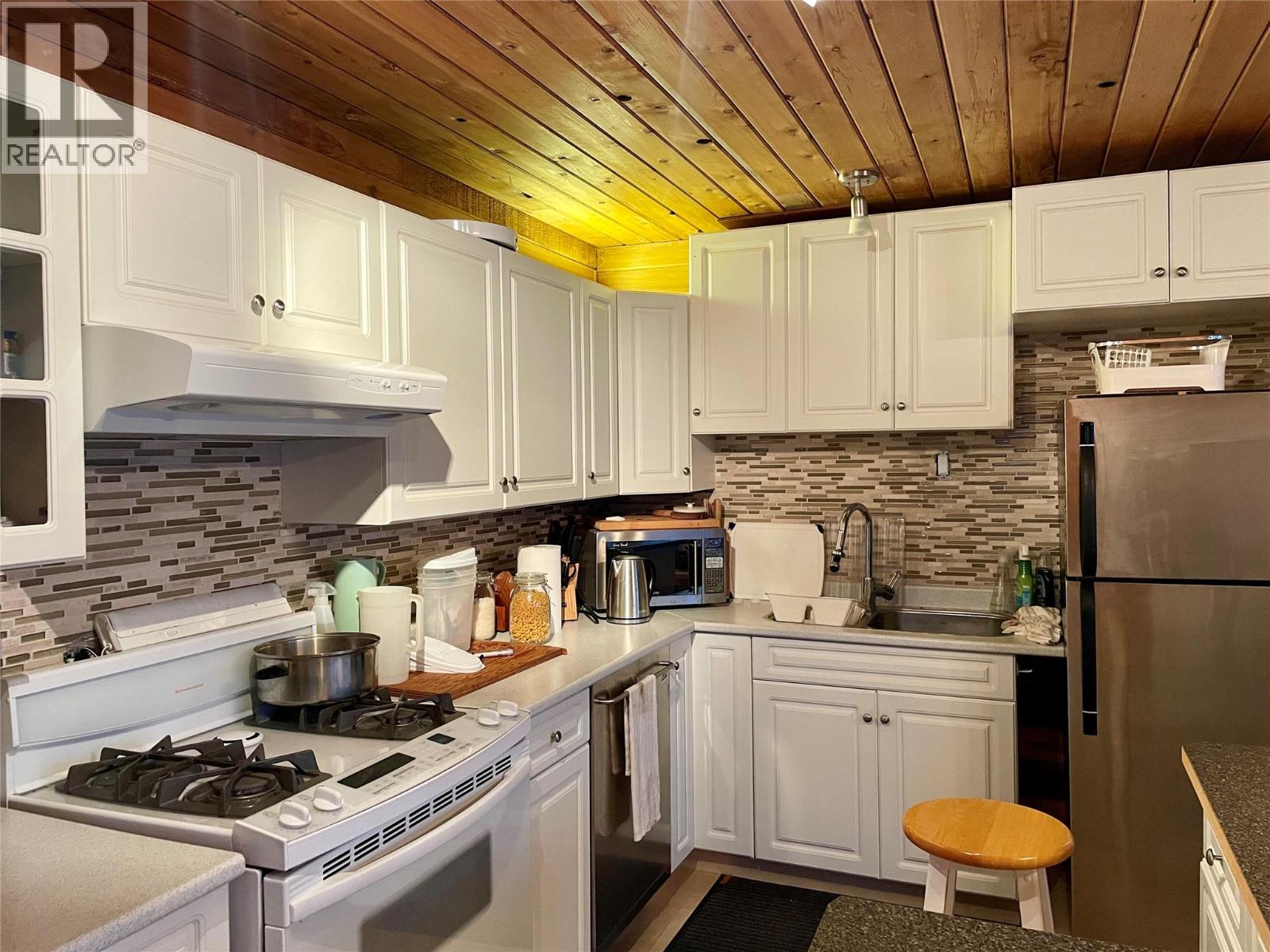 31 Lime Cliffs Beach Property Photo 8