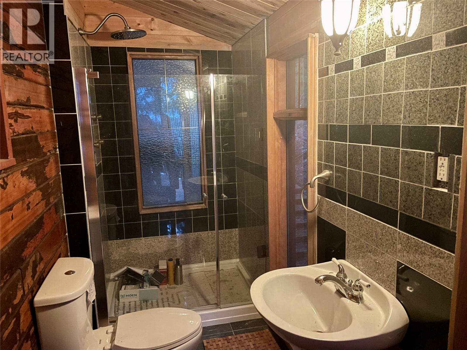 31 Lime Cliffs Beach Property Photo 19