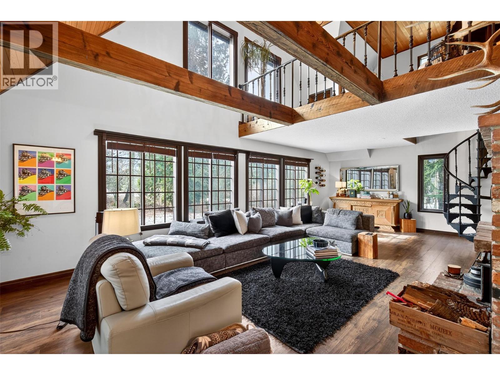 3025 Camozzi Road Property Photo 3