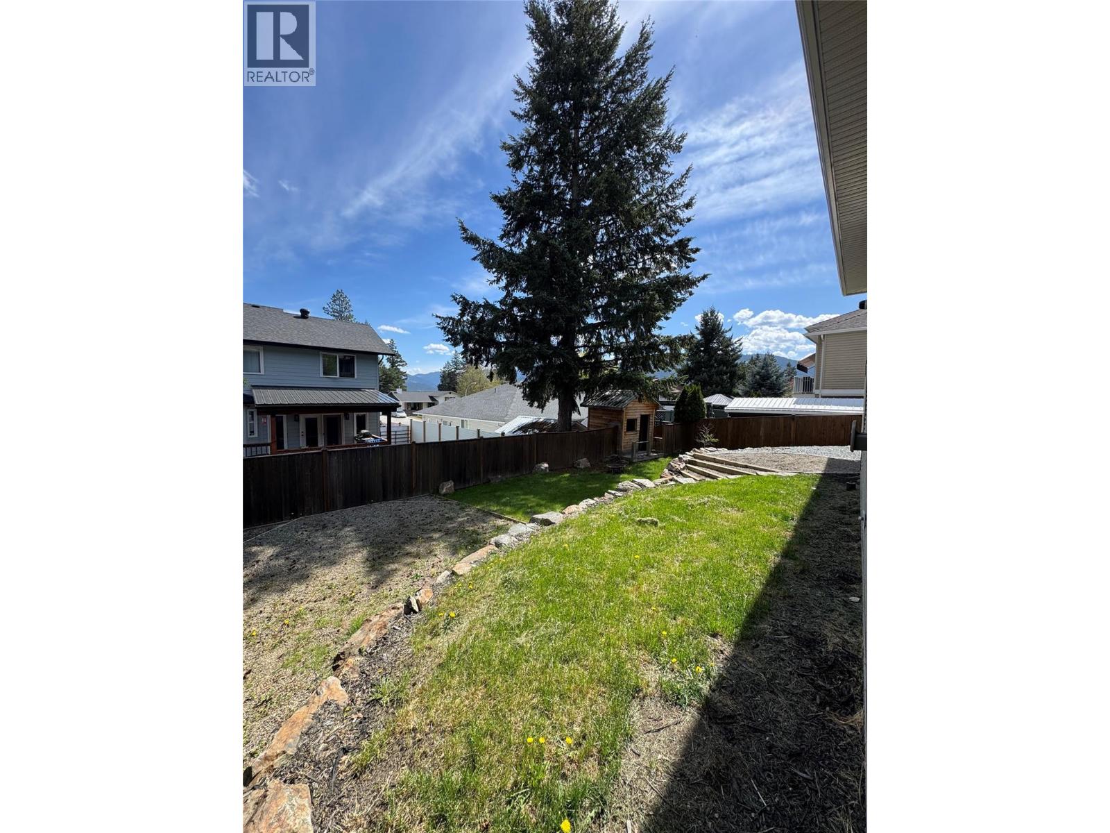 2049 Skyview Crescent Property Photo 37