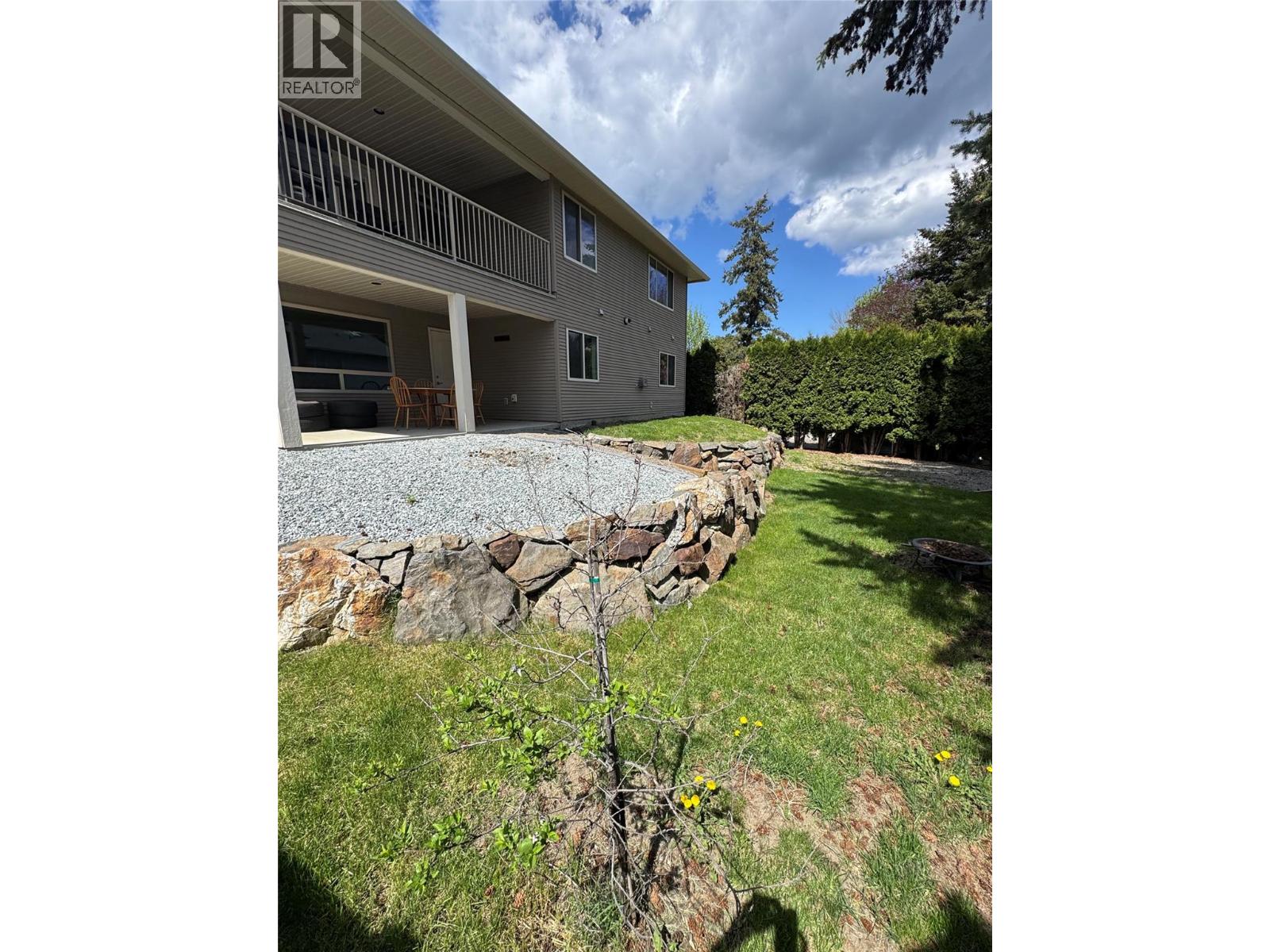 2049 Skyview Crescent Property Photo 38