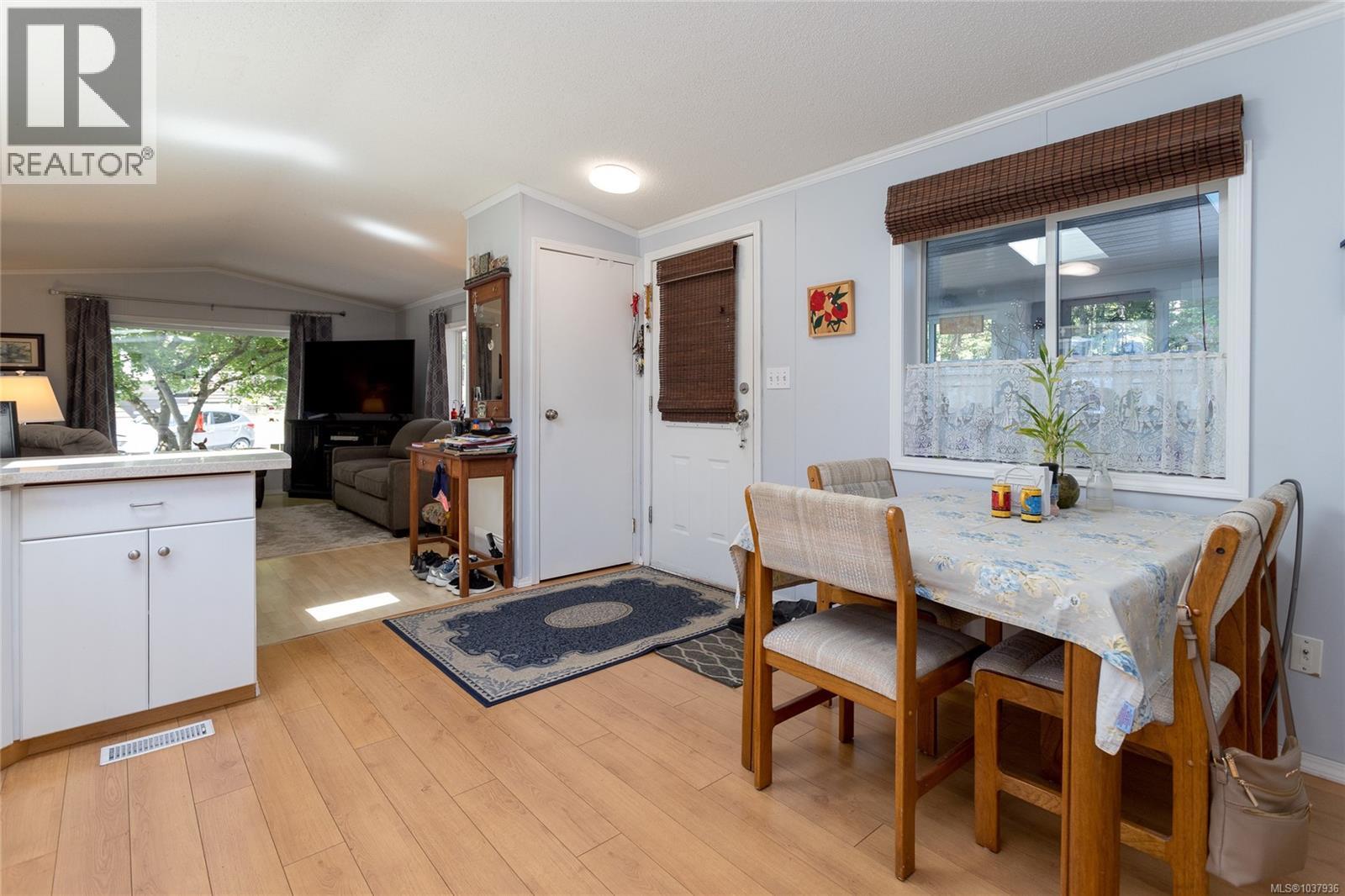 47 2817 Sooke Lake Rd Property Photo 6