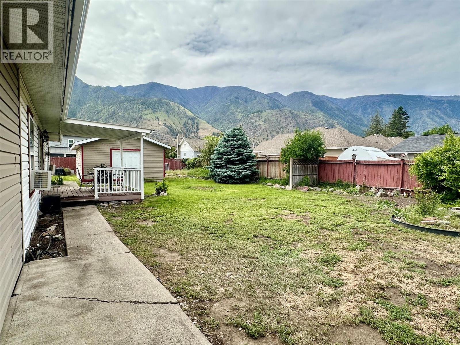 411 6th Avenue Property Photo 5