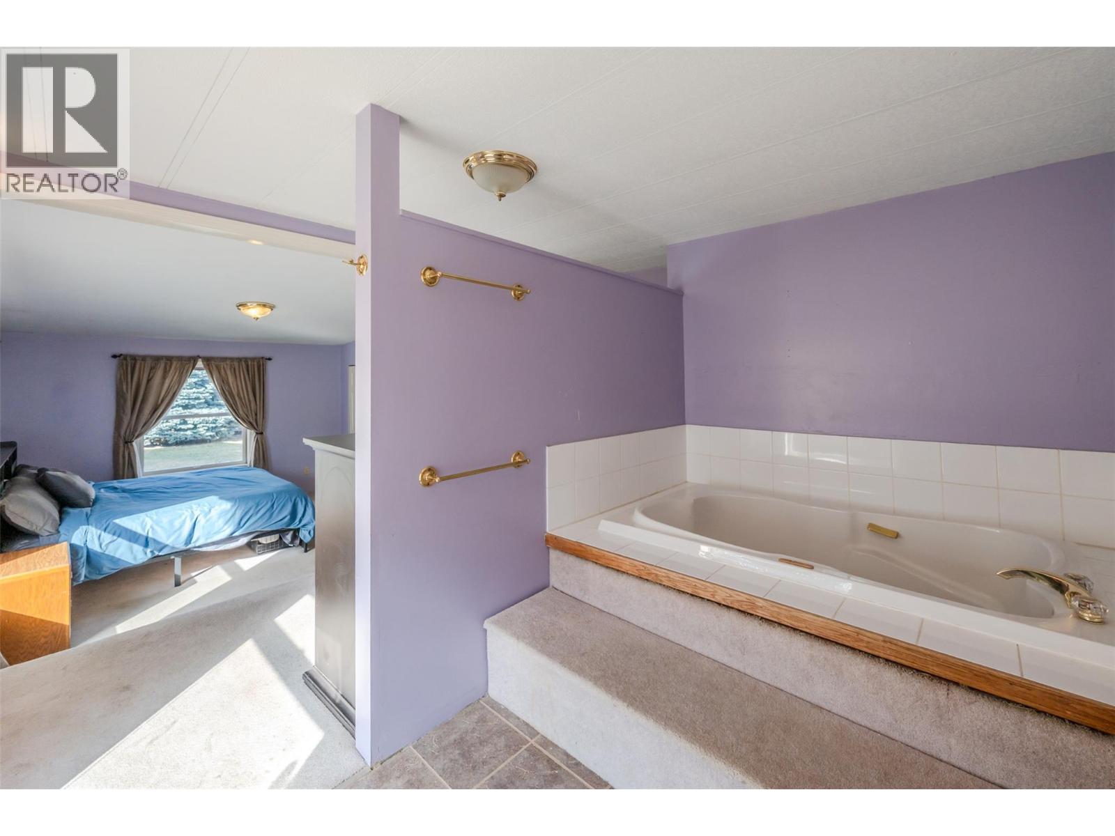 411 6th Avenue Property Photo 36