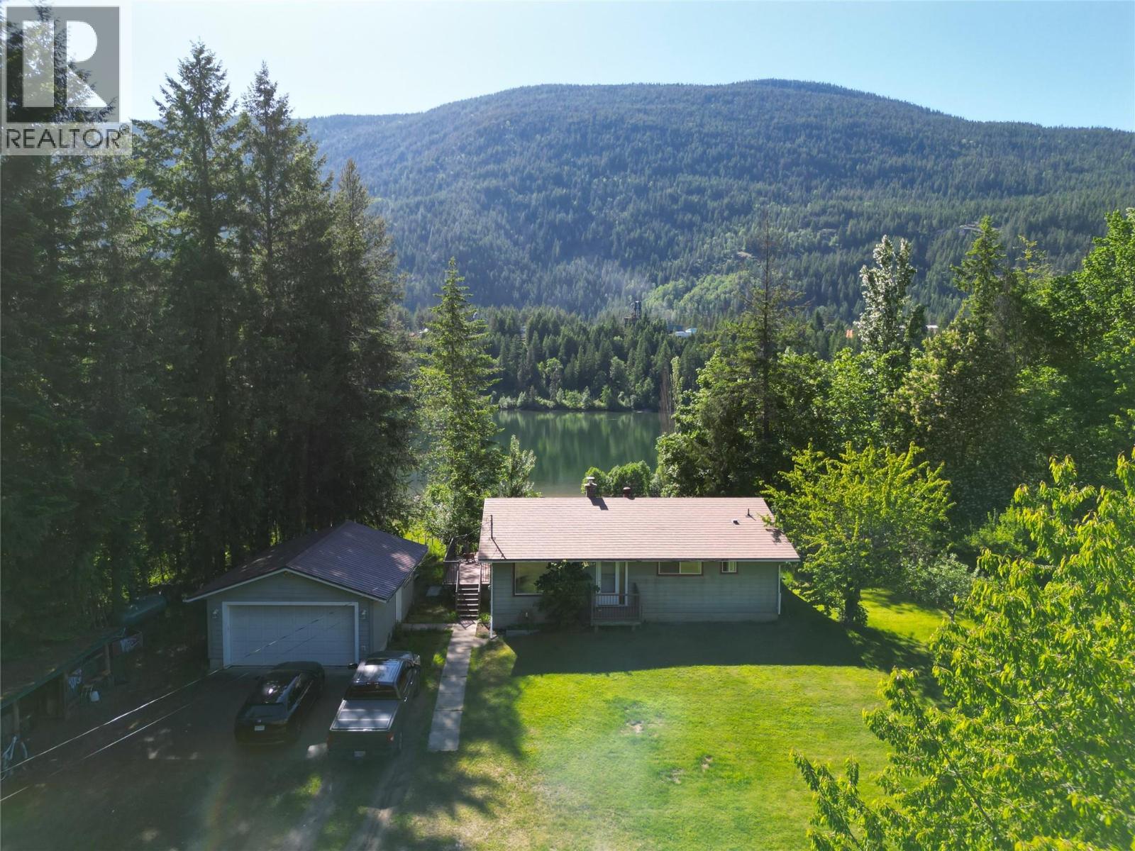 1062 Scamp Road