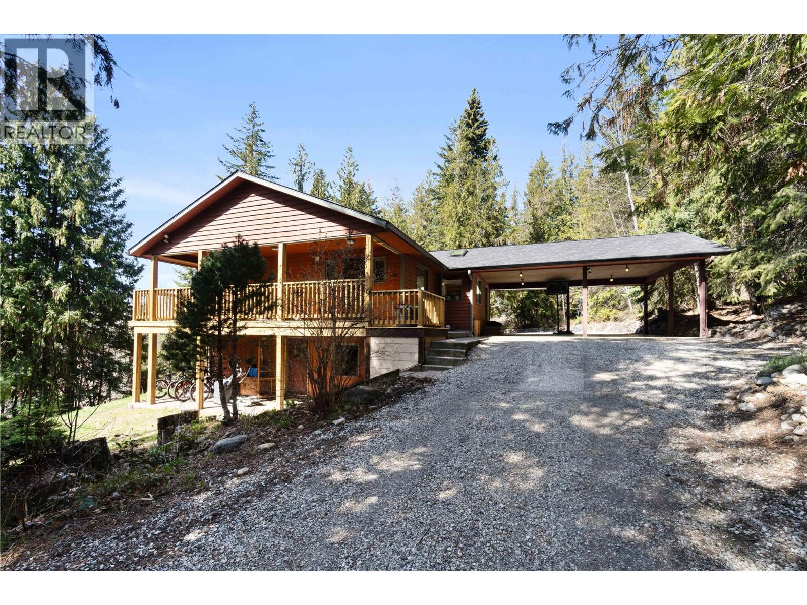 8361 Ladner Road Property Photo 1
