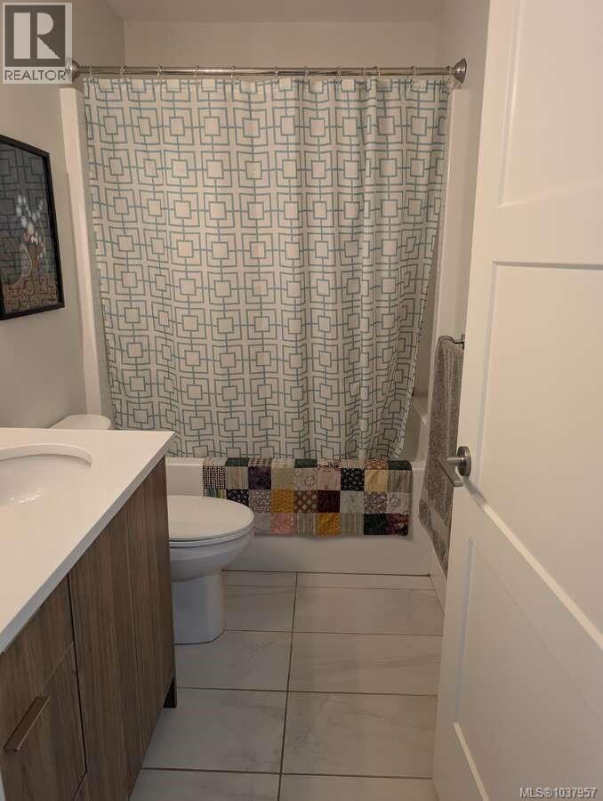 38 2607 Kendal Ave Property Photo 17