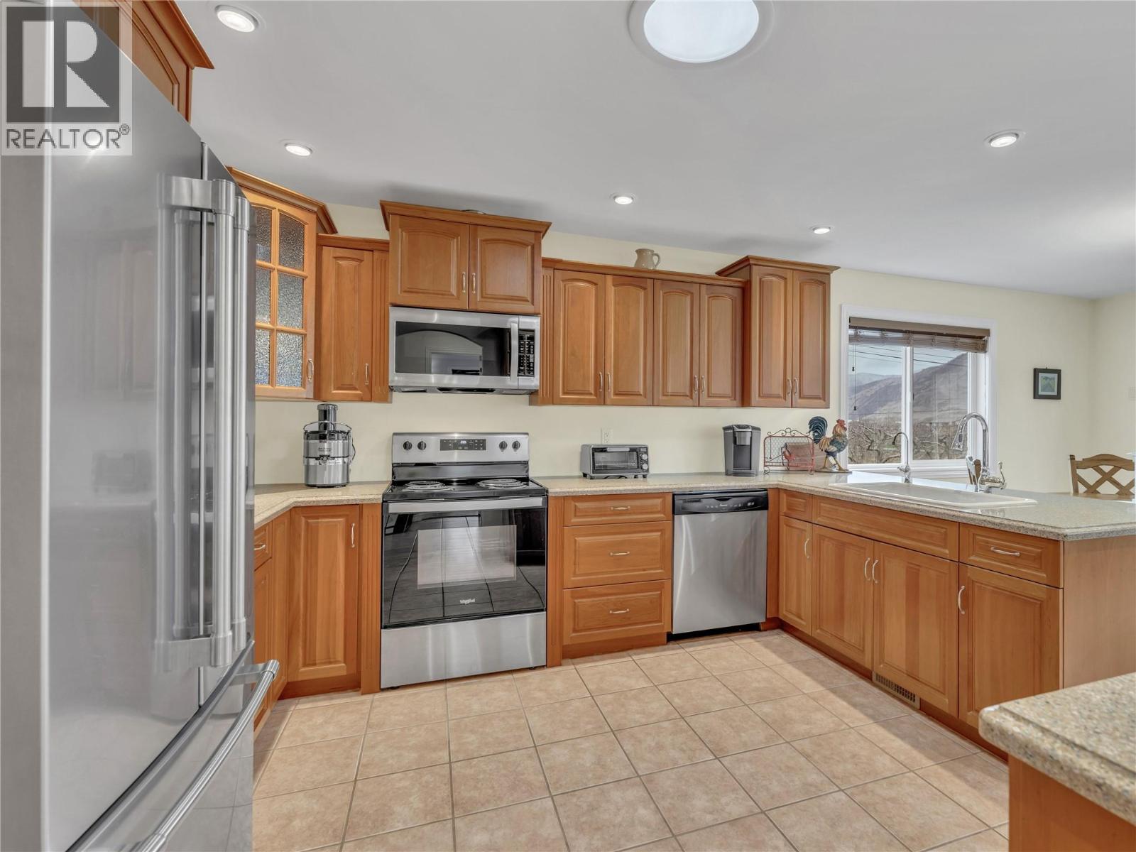 2120 Ritchie Drive Property Photo 6