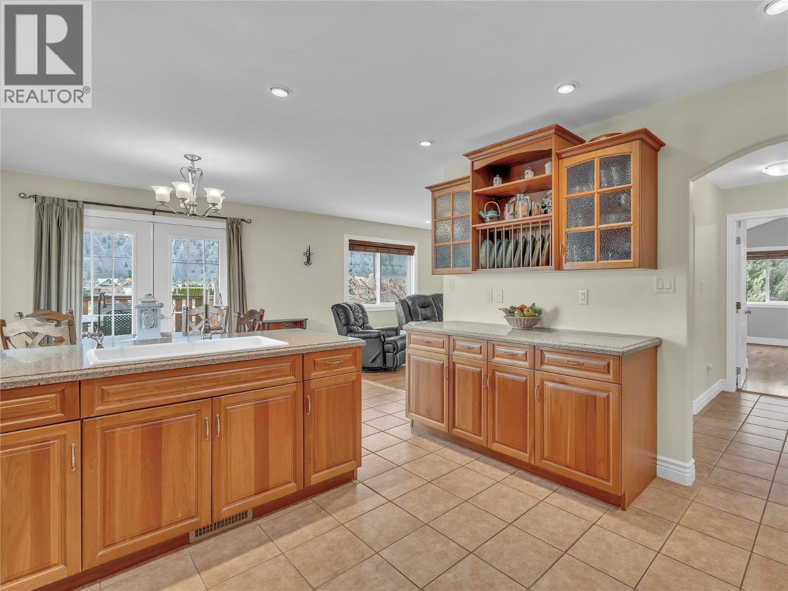 2120 Ritchie Drive Property Photo 8