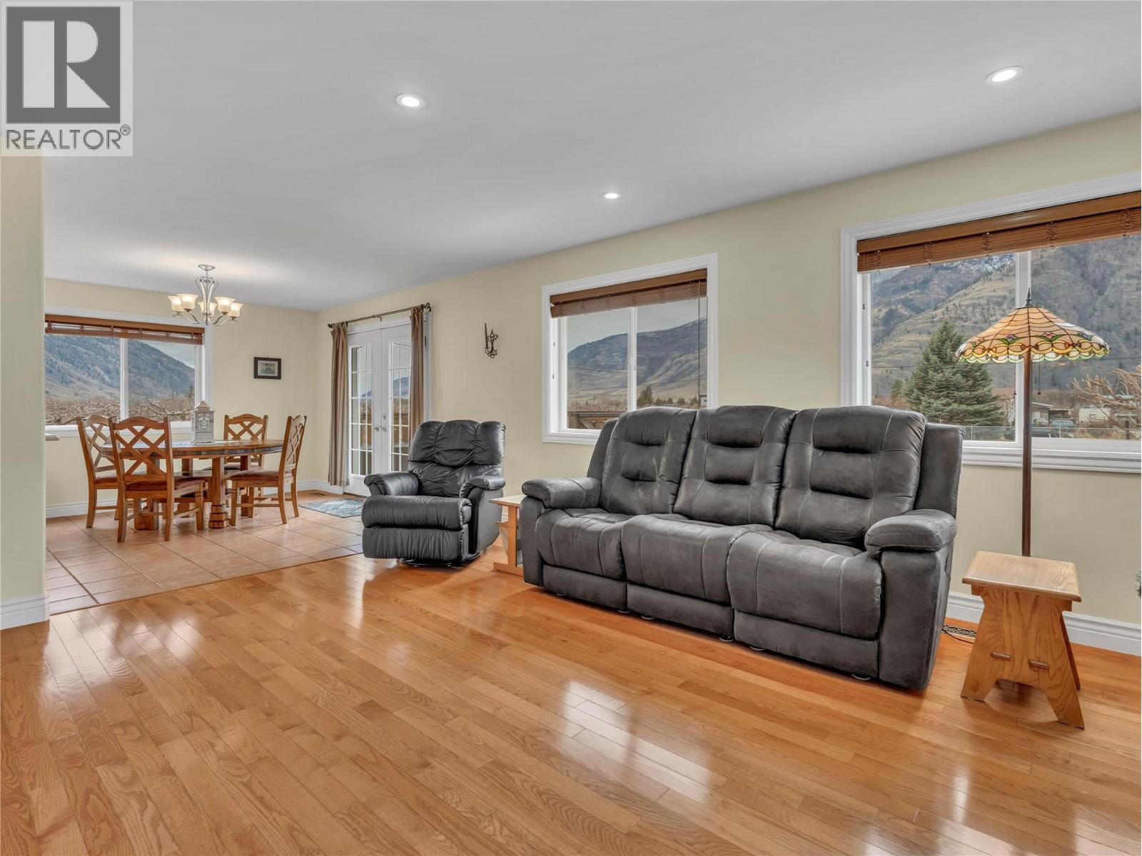 2120 Ritchie Drive Property Photo 12