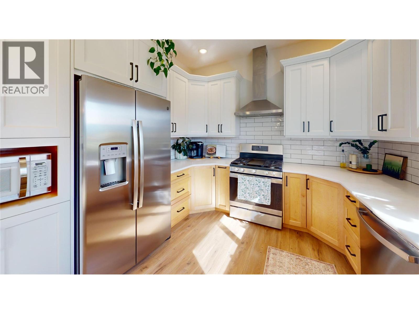 825 Selkirk Drive Property Photo 10