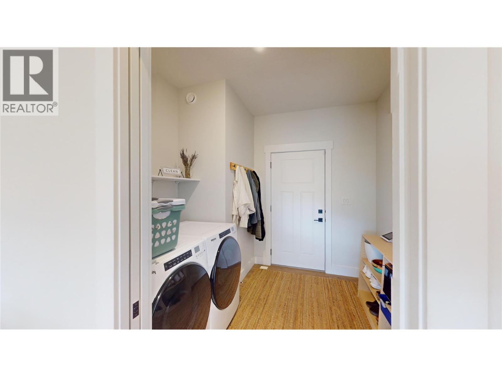 825 Selkirk Drive Property Photo 24