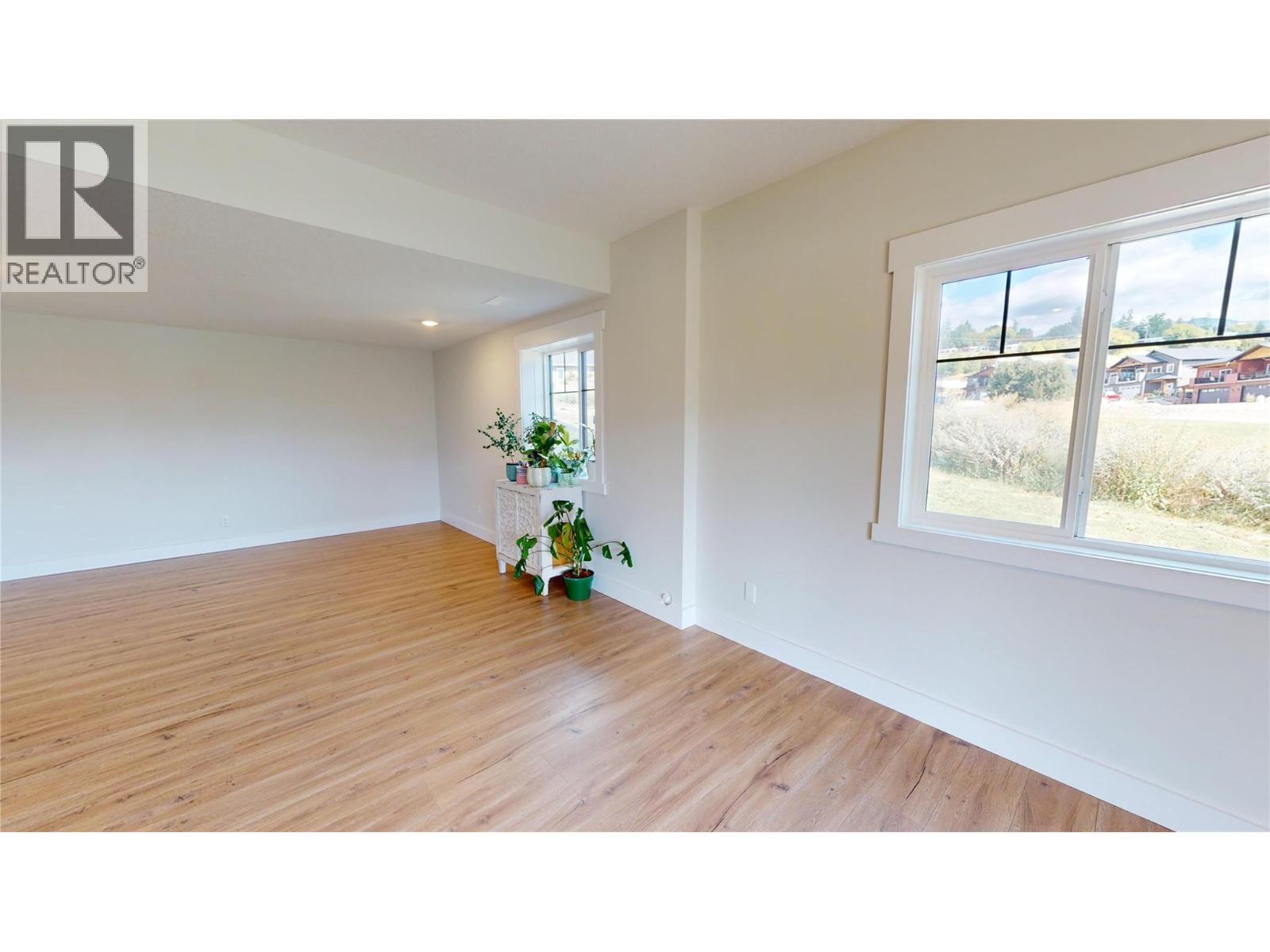 825 Selkirk Drive Property Photo 31