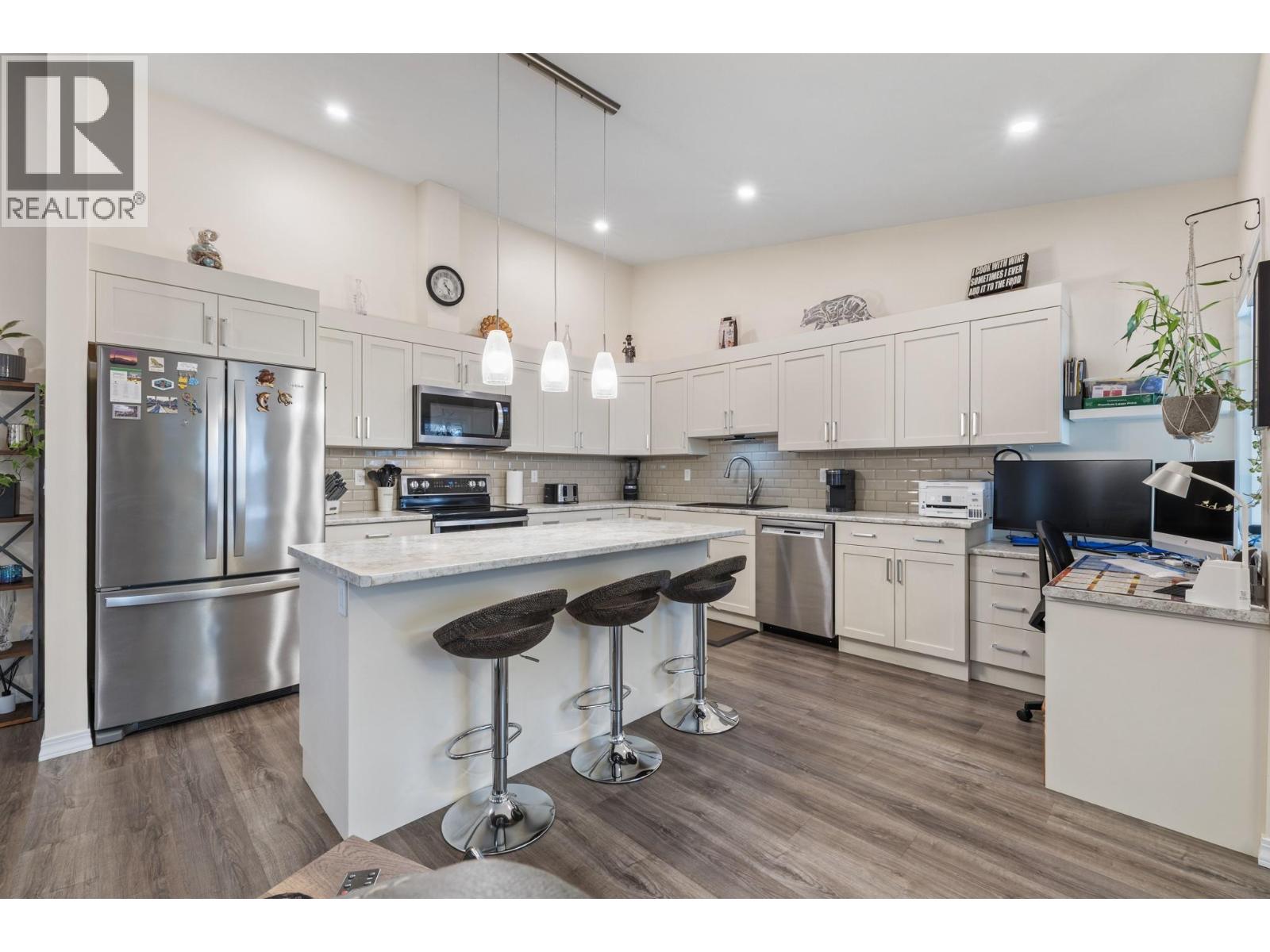 1873 Parkview Crescent Unit# 8 Property Photo 1