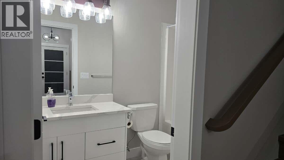 2852 Canyon Crest Drive Property Photo 14