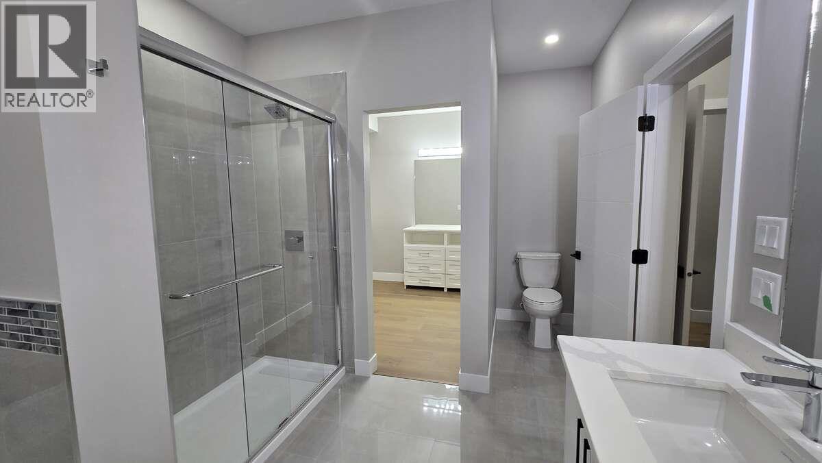 2852 Canyon Crest Drive Property Photo 26