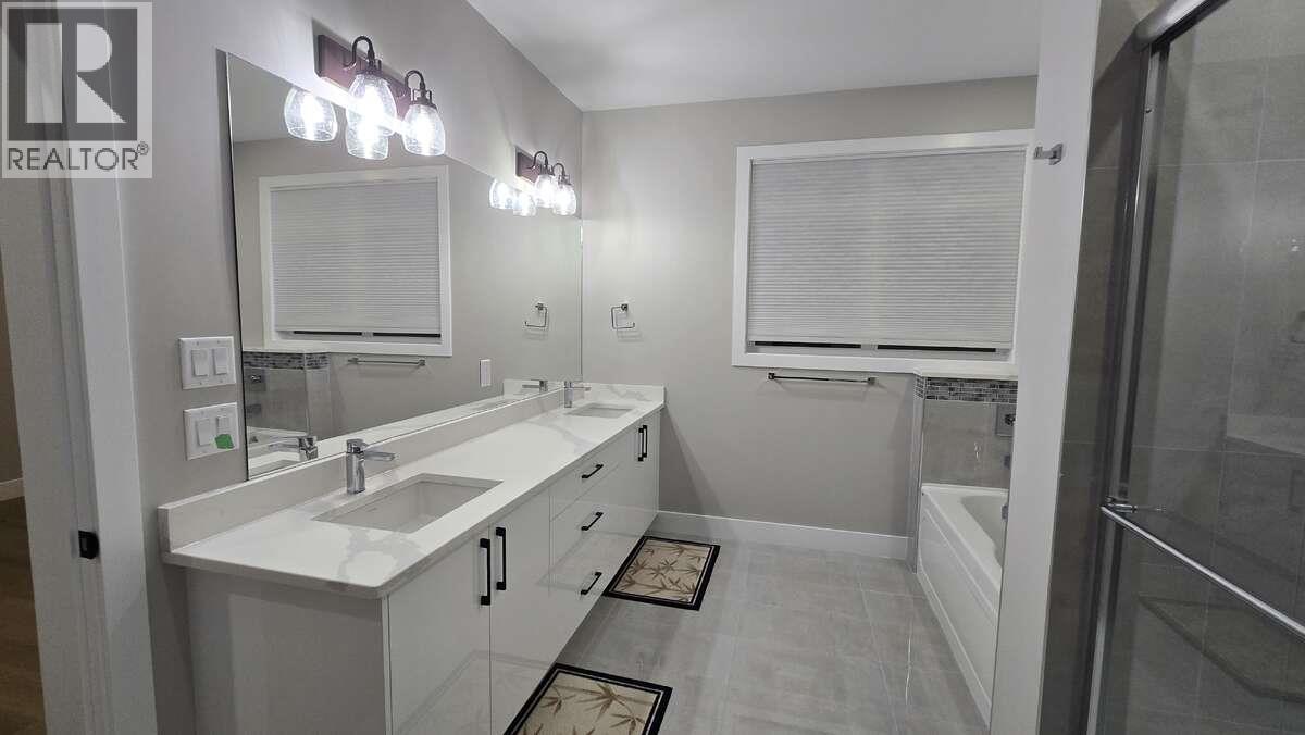 2852 Canyon Crest Drive Property Photo 30