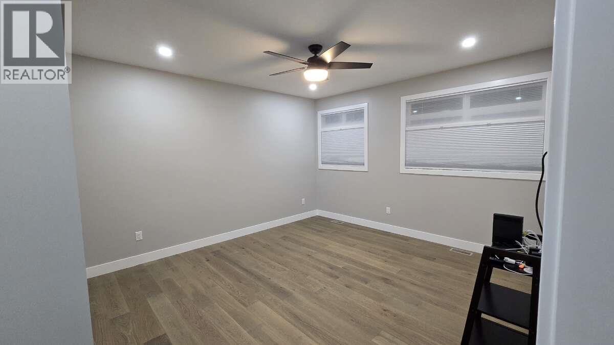 2852 Canyon Crest Drive Property Photo 32
