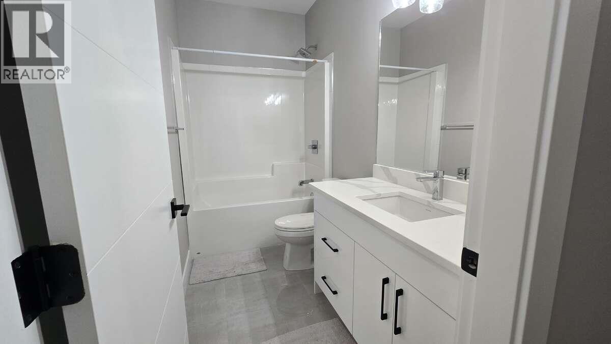 2852 Canyon Crest Drive Property Photo 33