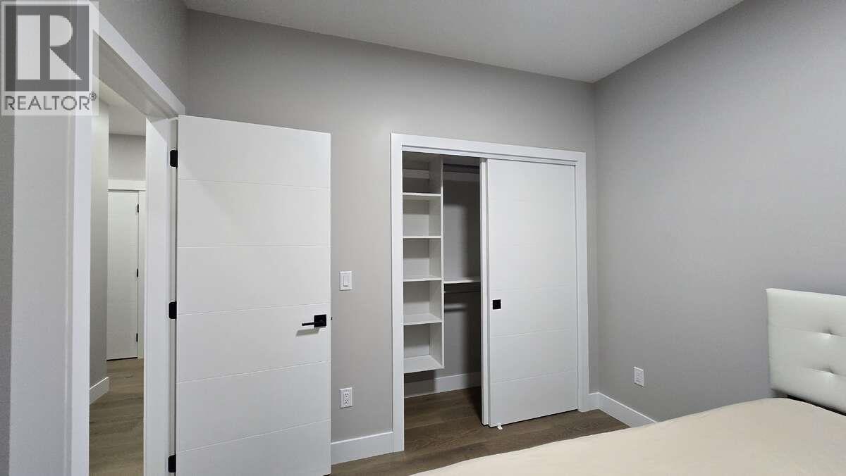 2852 Canyon Crest Drive Property Photo 34