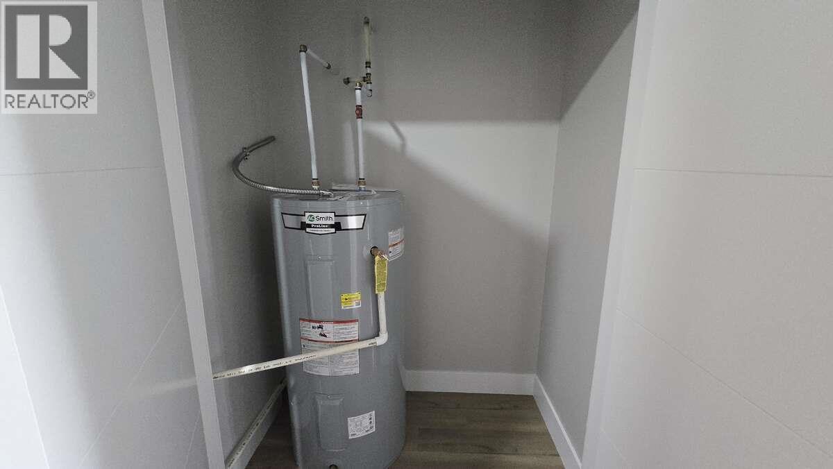 2852 Canyon Crest Drive Property Photo 45
