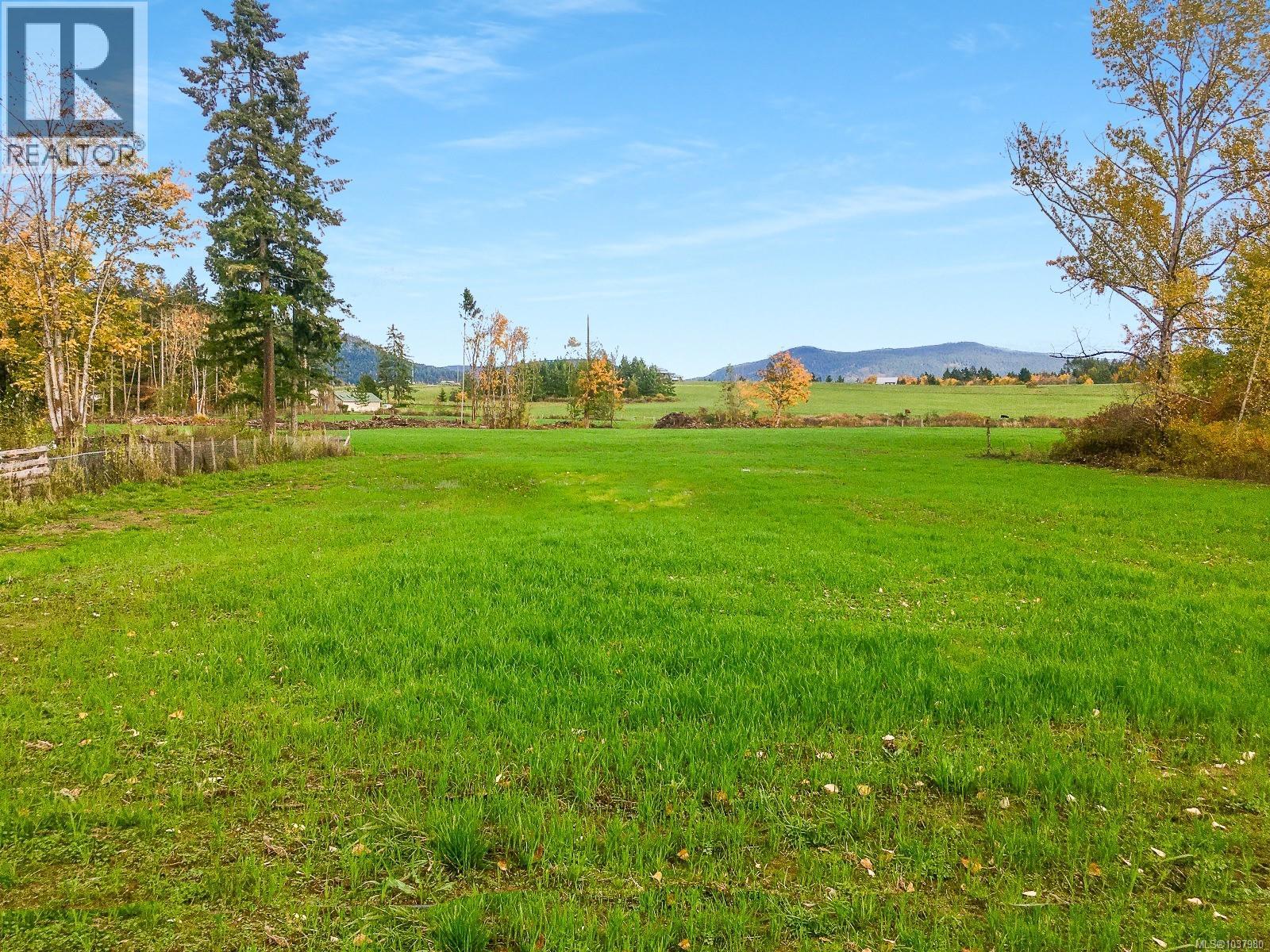 4545 Trans Canada Hwy Property Photo 1