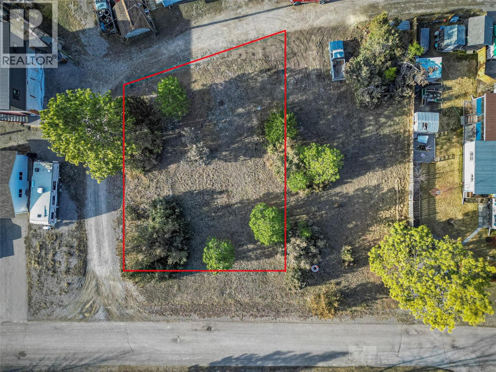 4963 Spruce Avenue Property Photo 3