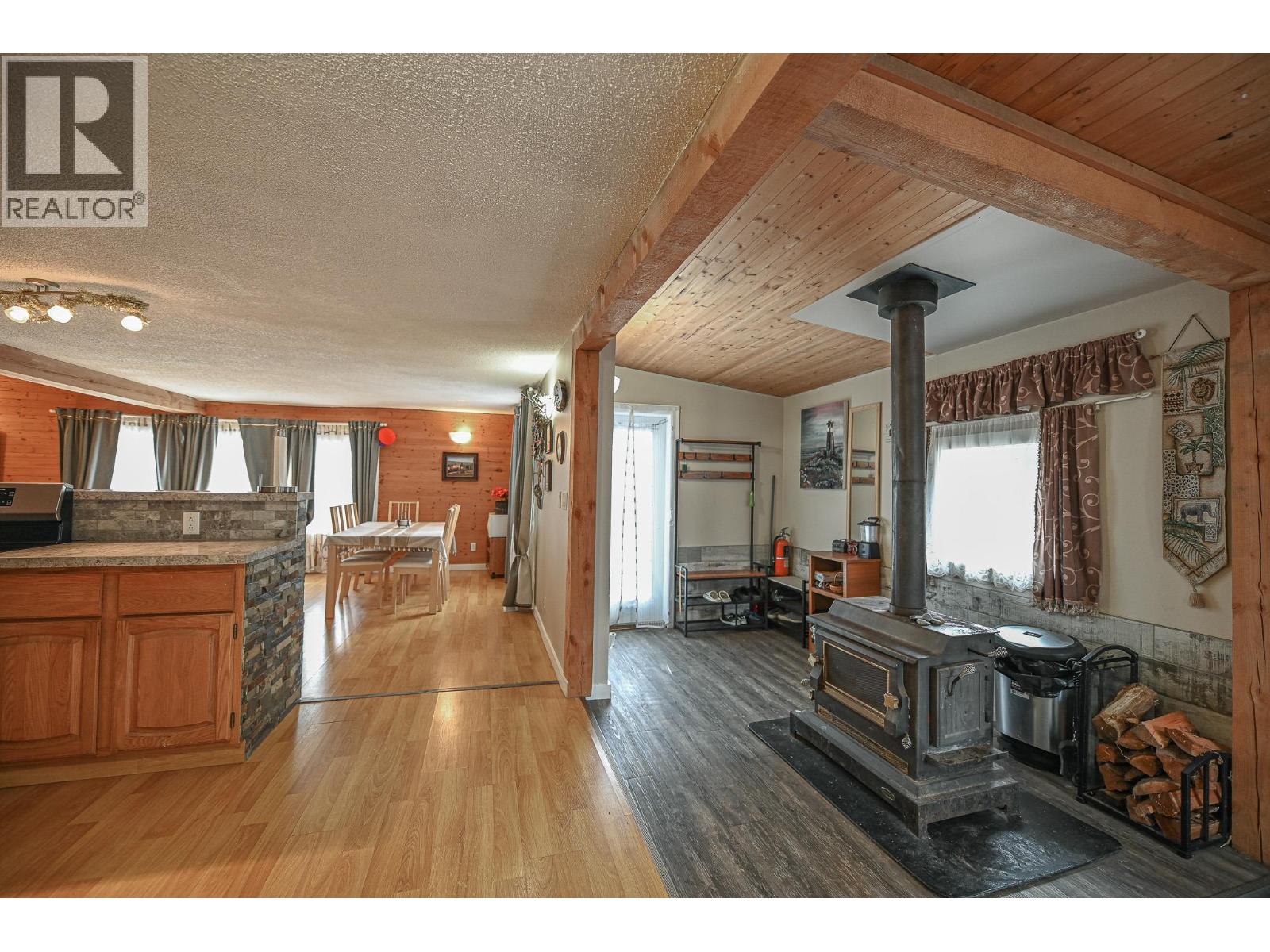 4981 Spruce Avenue Property Photo 1
