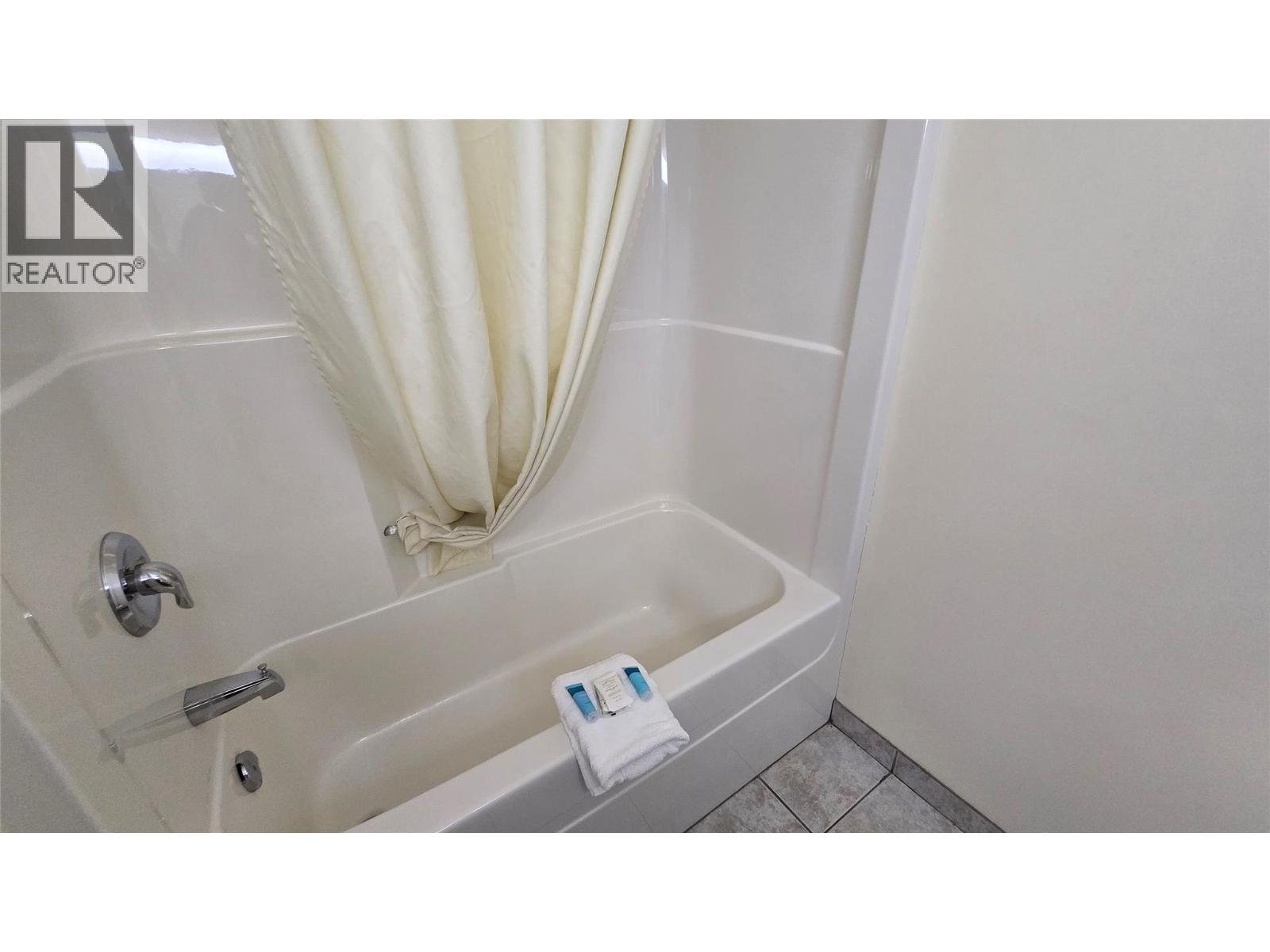 12004 8 Street Property Photo 24