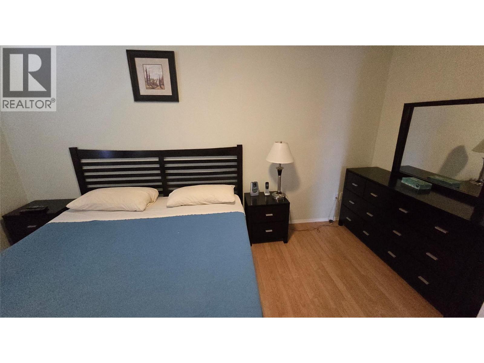 12004 8 Street Property Photo 36