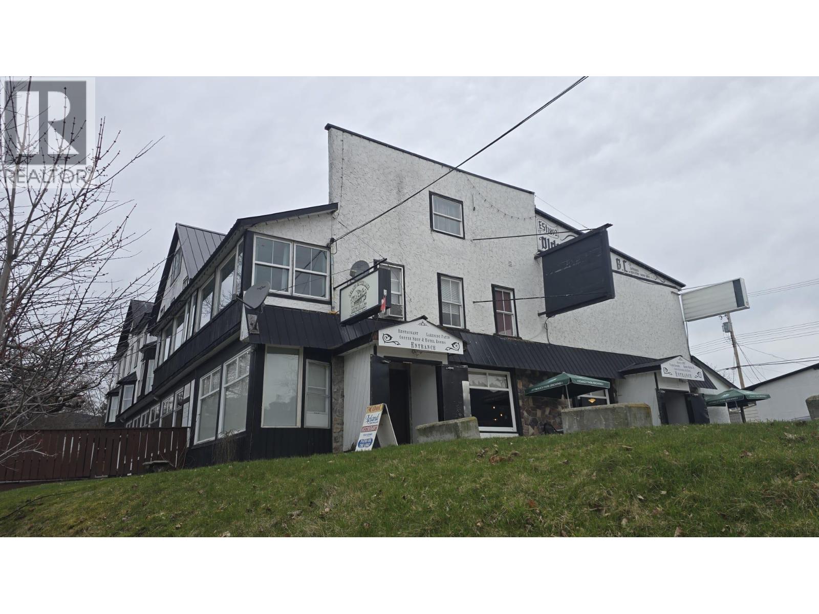 96 4 Avenue Sw Property Photo 11