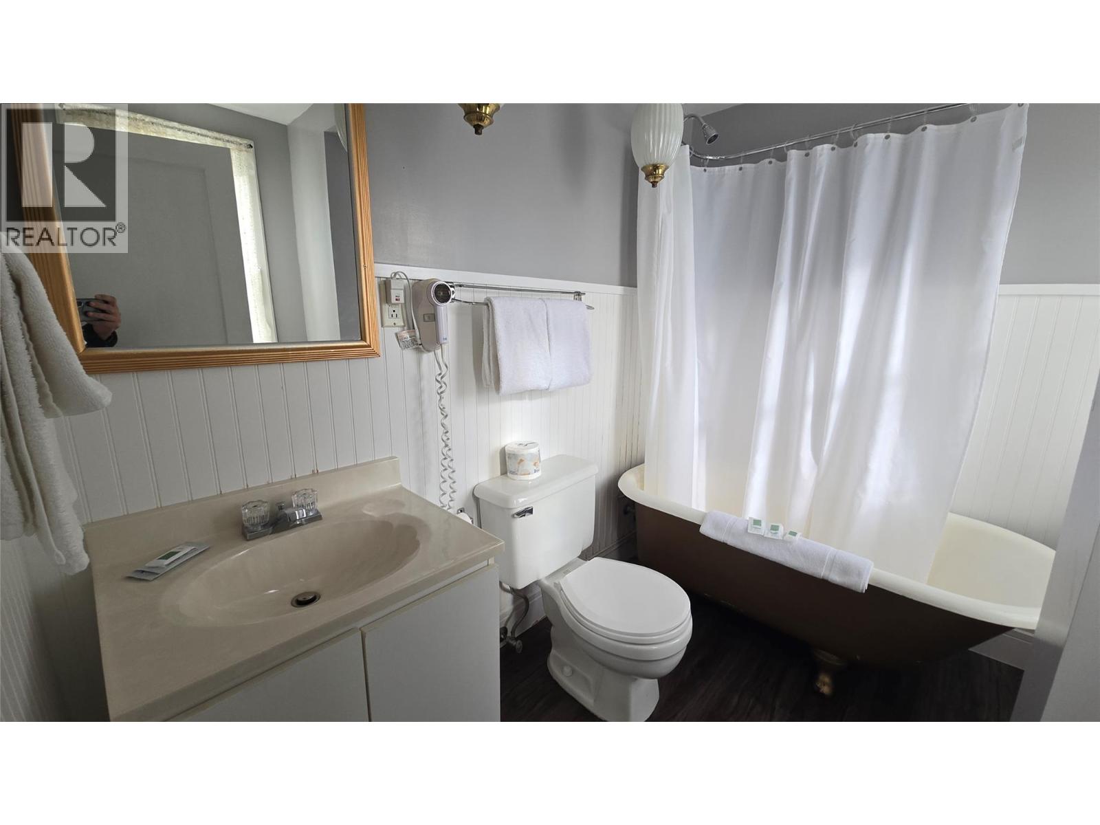 96 4 Avenue Sw Property Photo 23