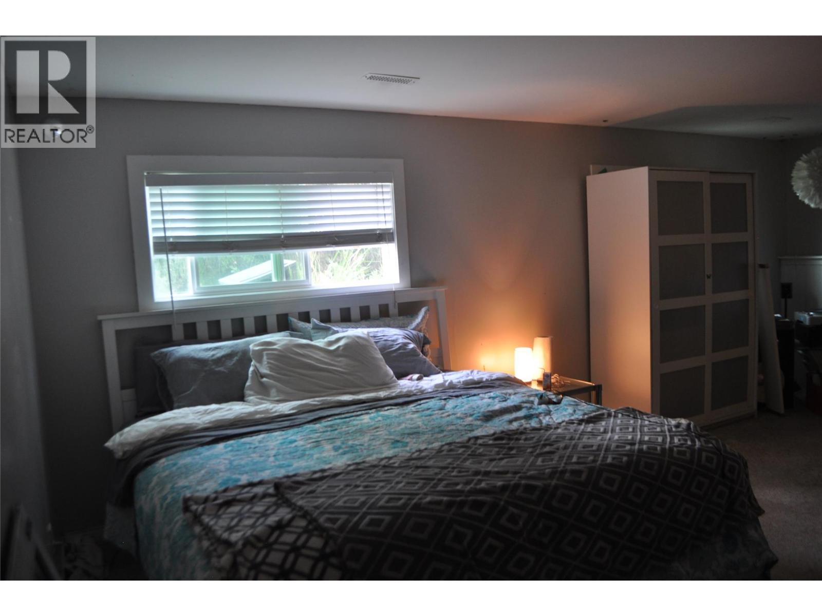 663 Clifton Road Property Photo 9