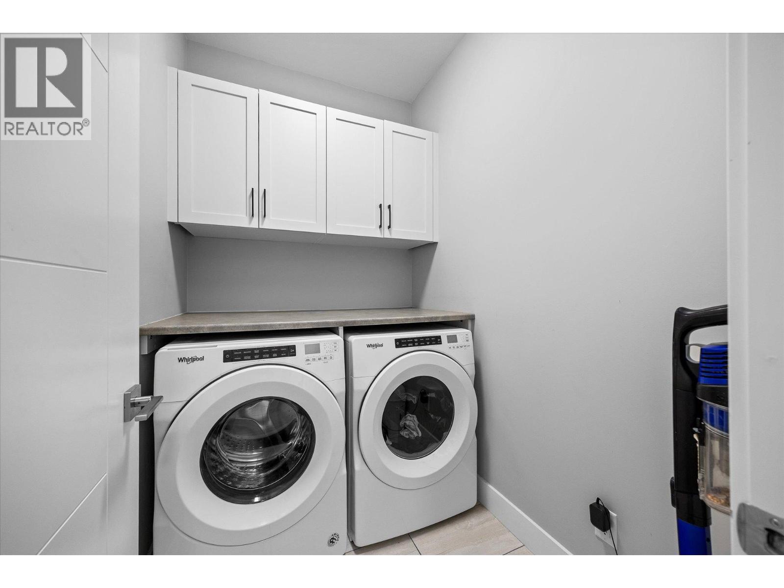 3321 Hawks Crescent Property Photo 27