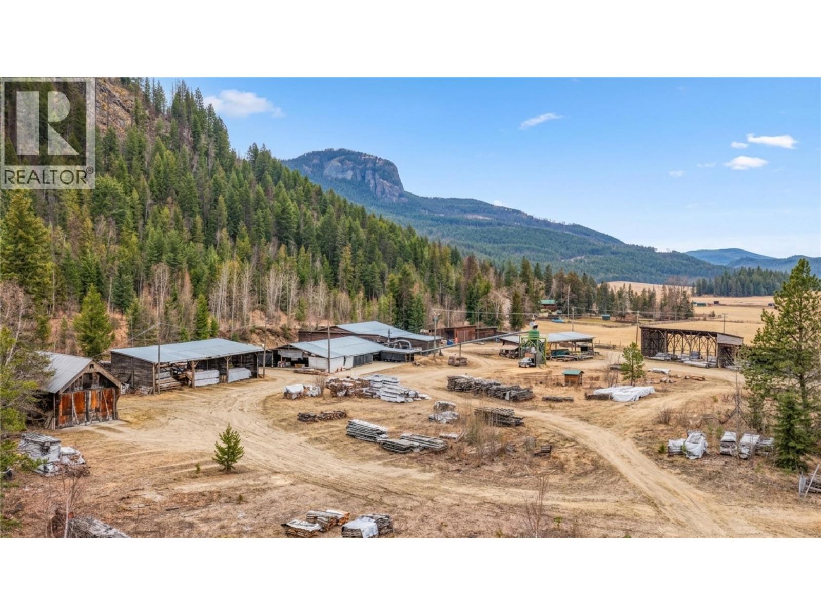 17 Bear Valley Road Property Photo 1