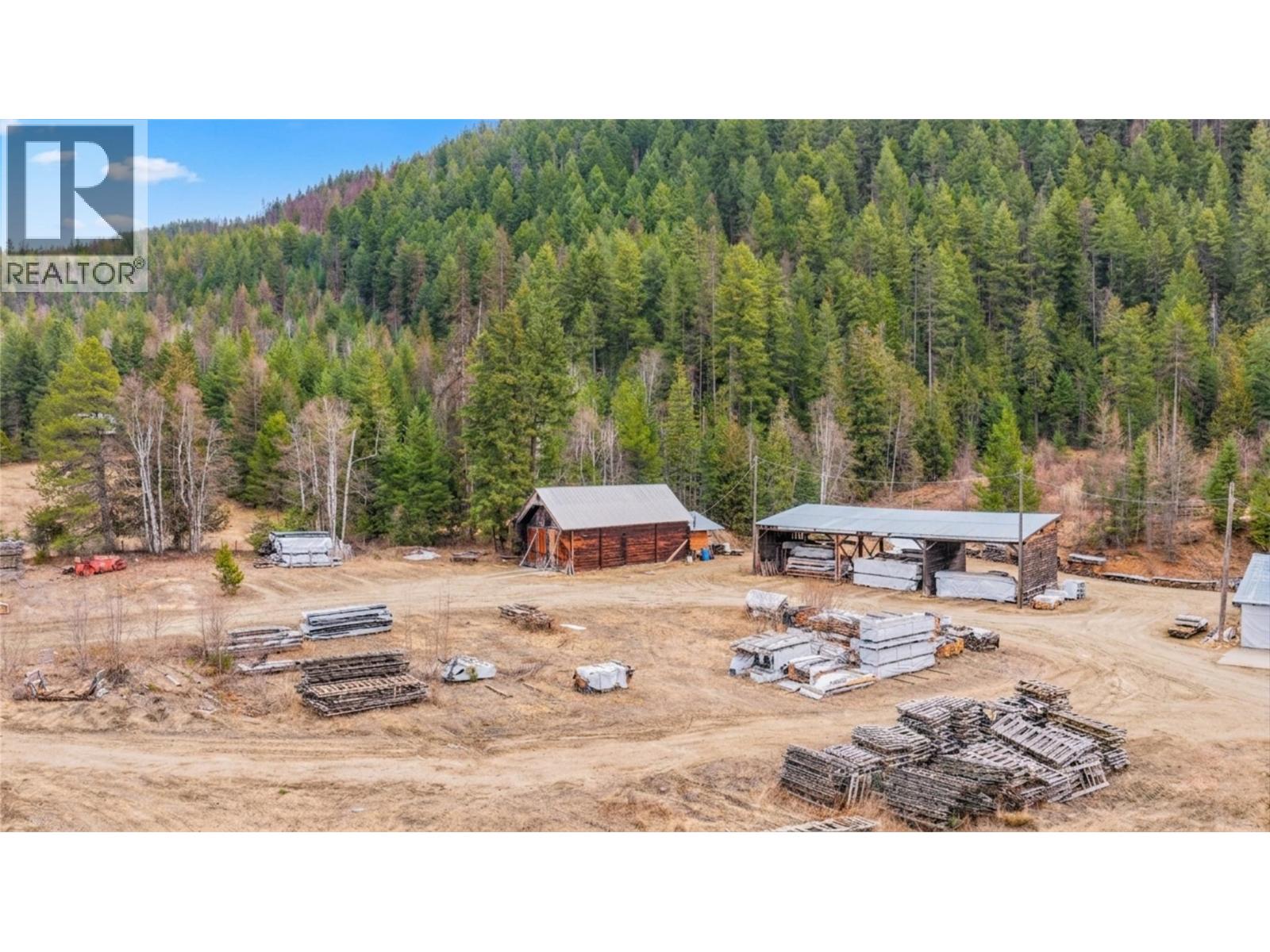 17 Bear Valley Road Property Photo 2