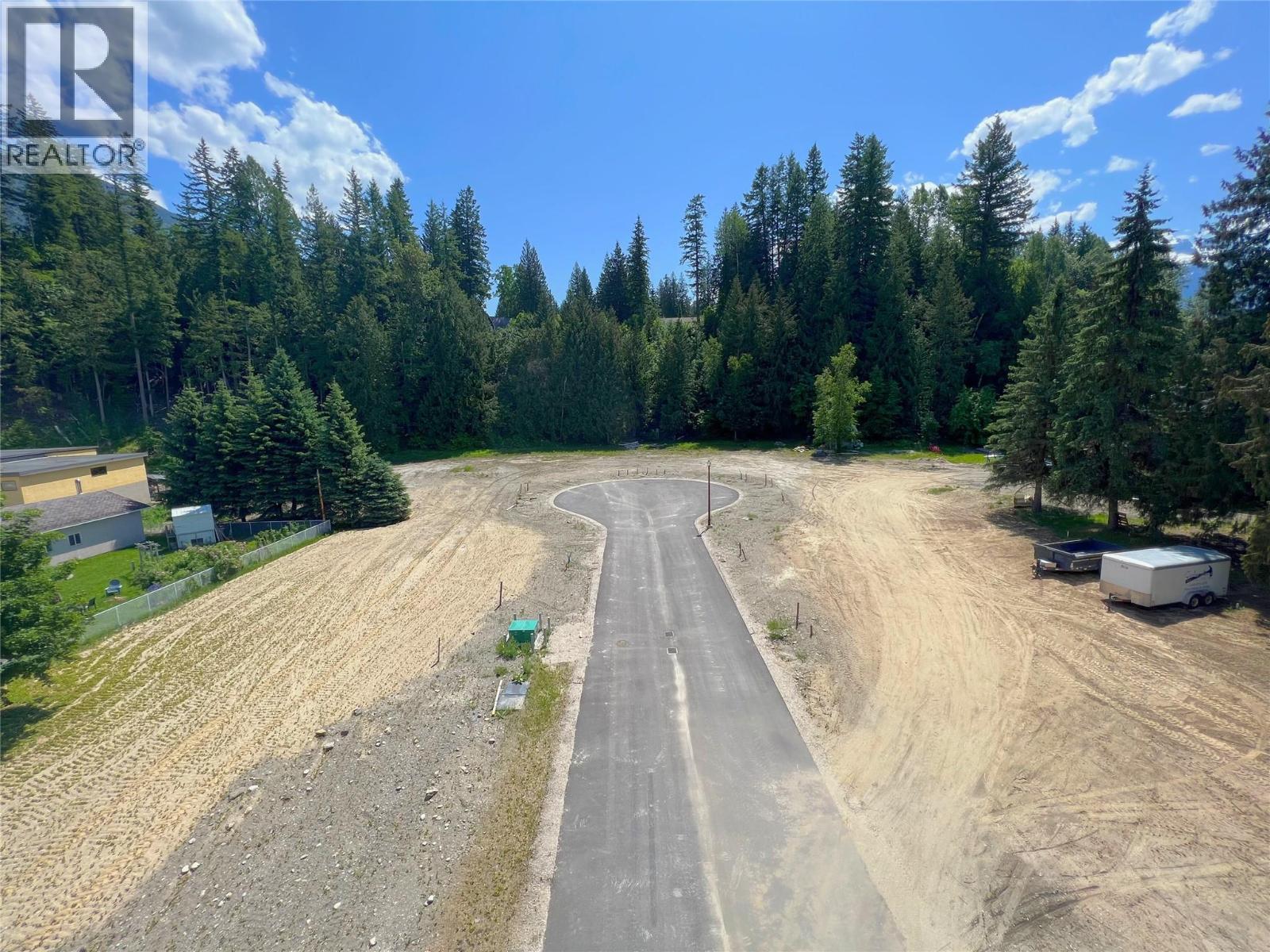 2-1445 Illecillewaet Road Lot# Sl 1 Property Photo 10