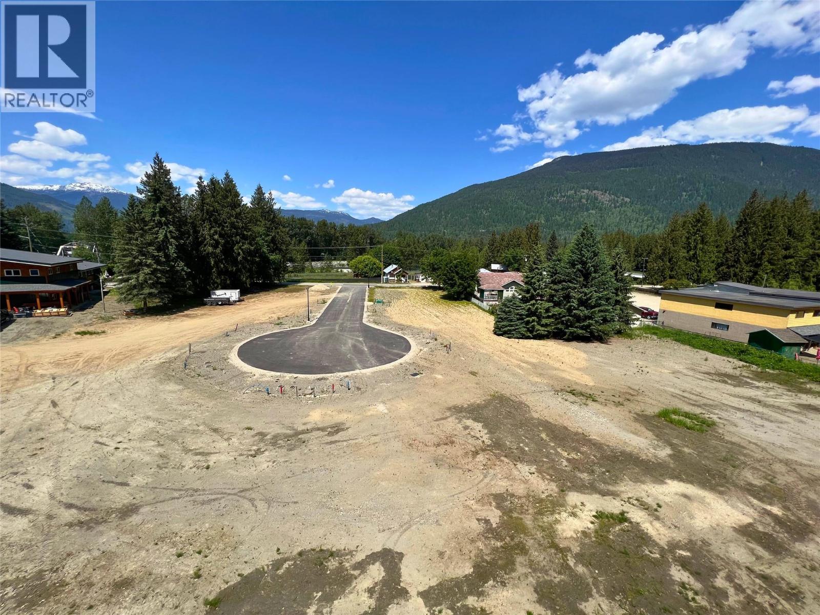 2-1445 Illecillewaet Road Lot# Sl 1 Property Photo 11