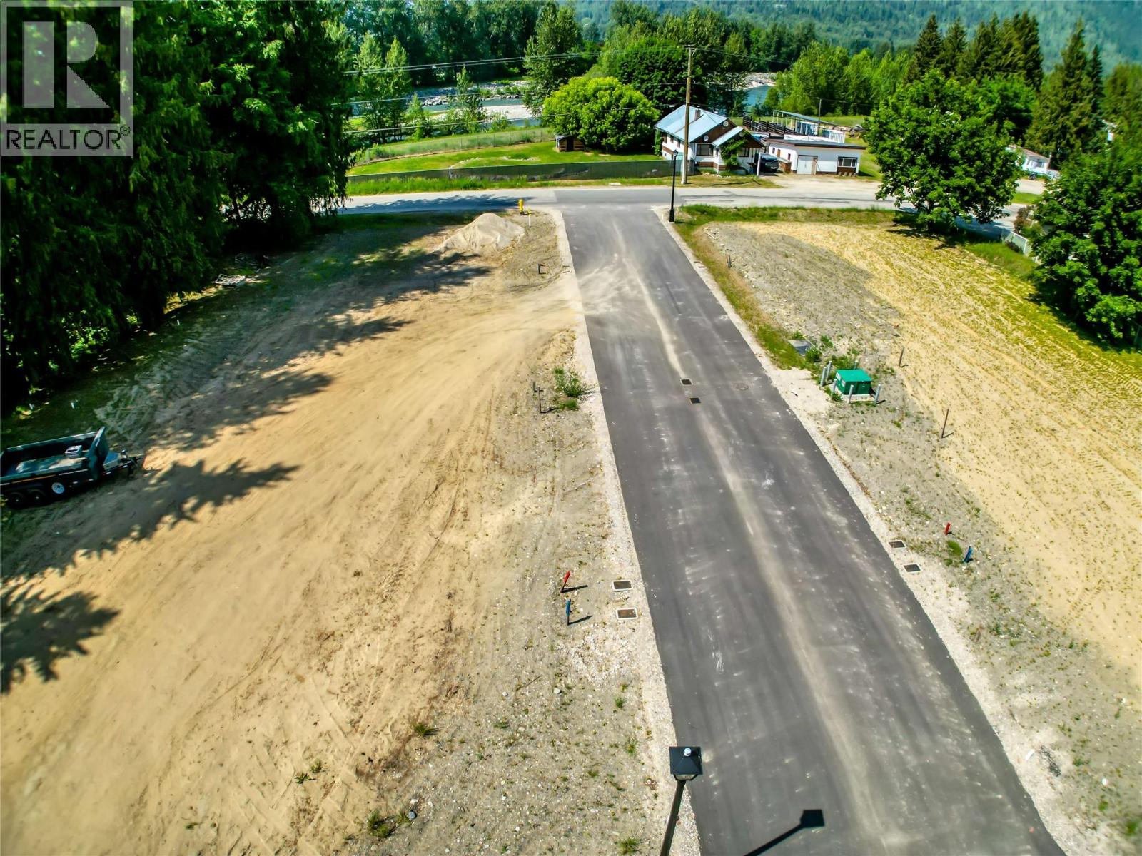 2-1445 Illecillewaet Road Lot# Sl 1 Property Photo 13