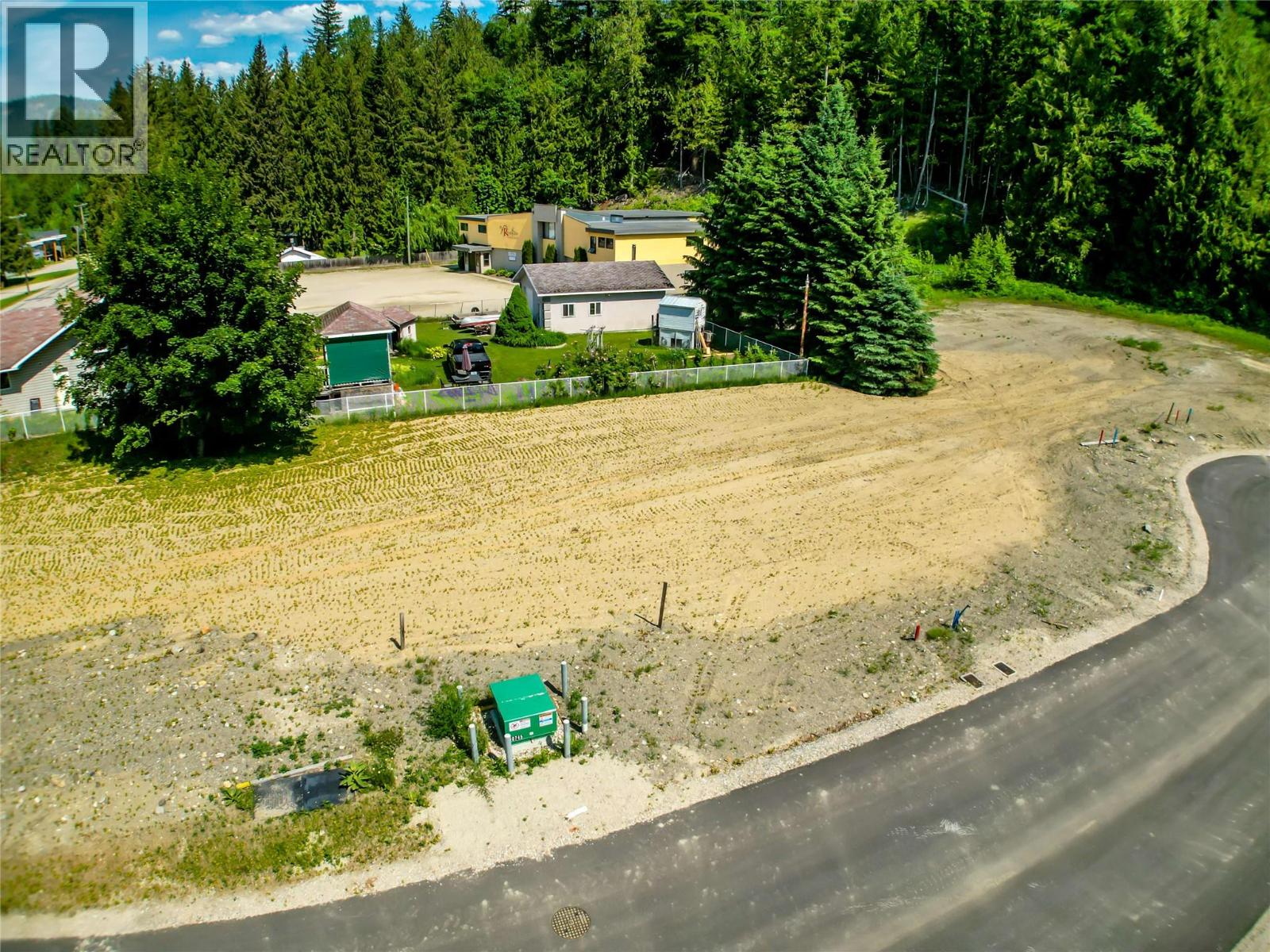 2-1445 Illecillewaet Road Lot# Sl 1 Property Photo 20