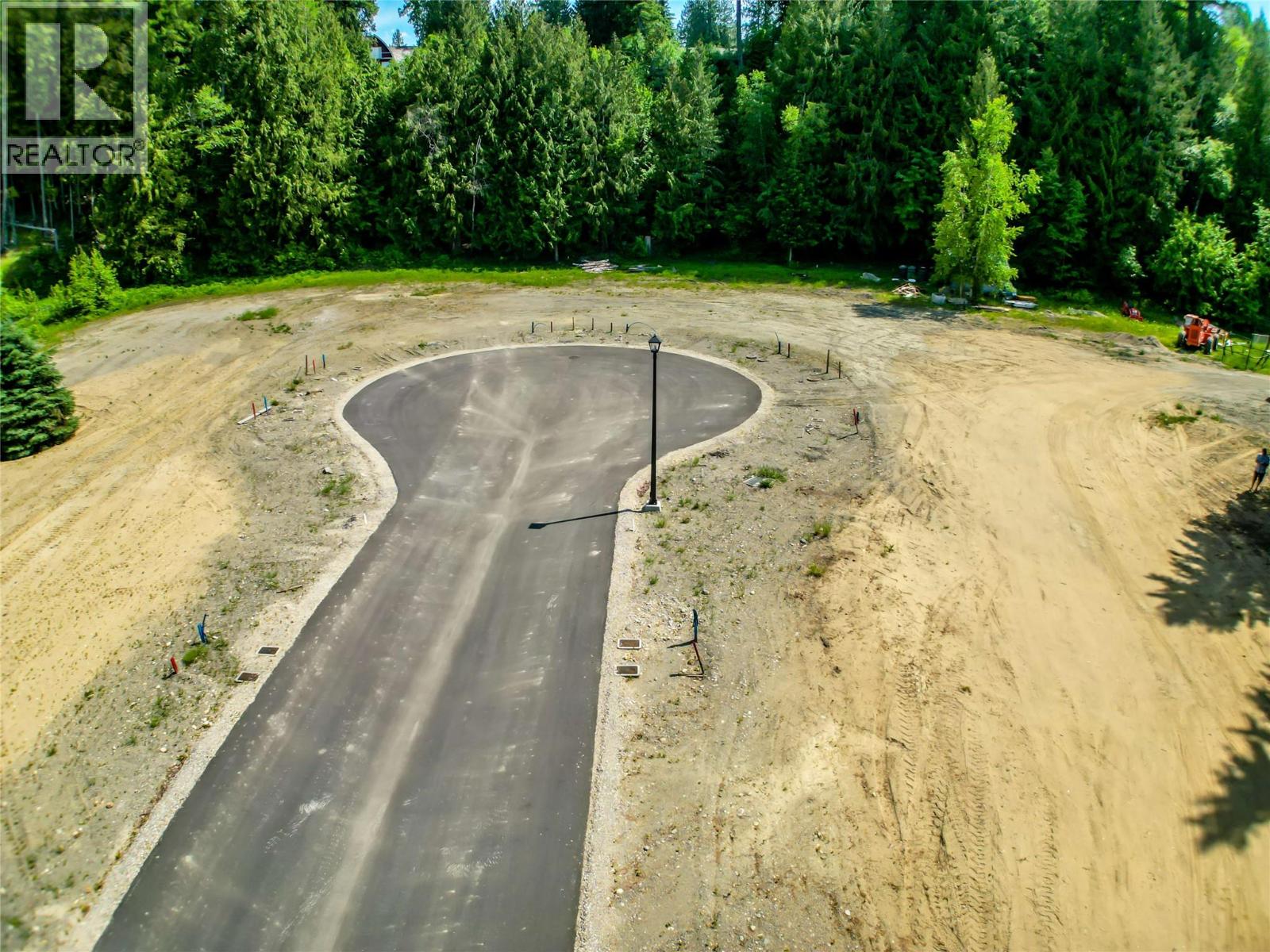 2-1445 Illecillewaet Road Lot# Sl 1 Property Photo 23