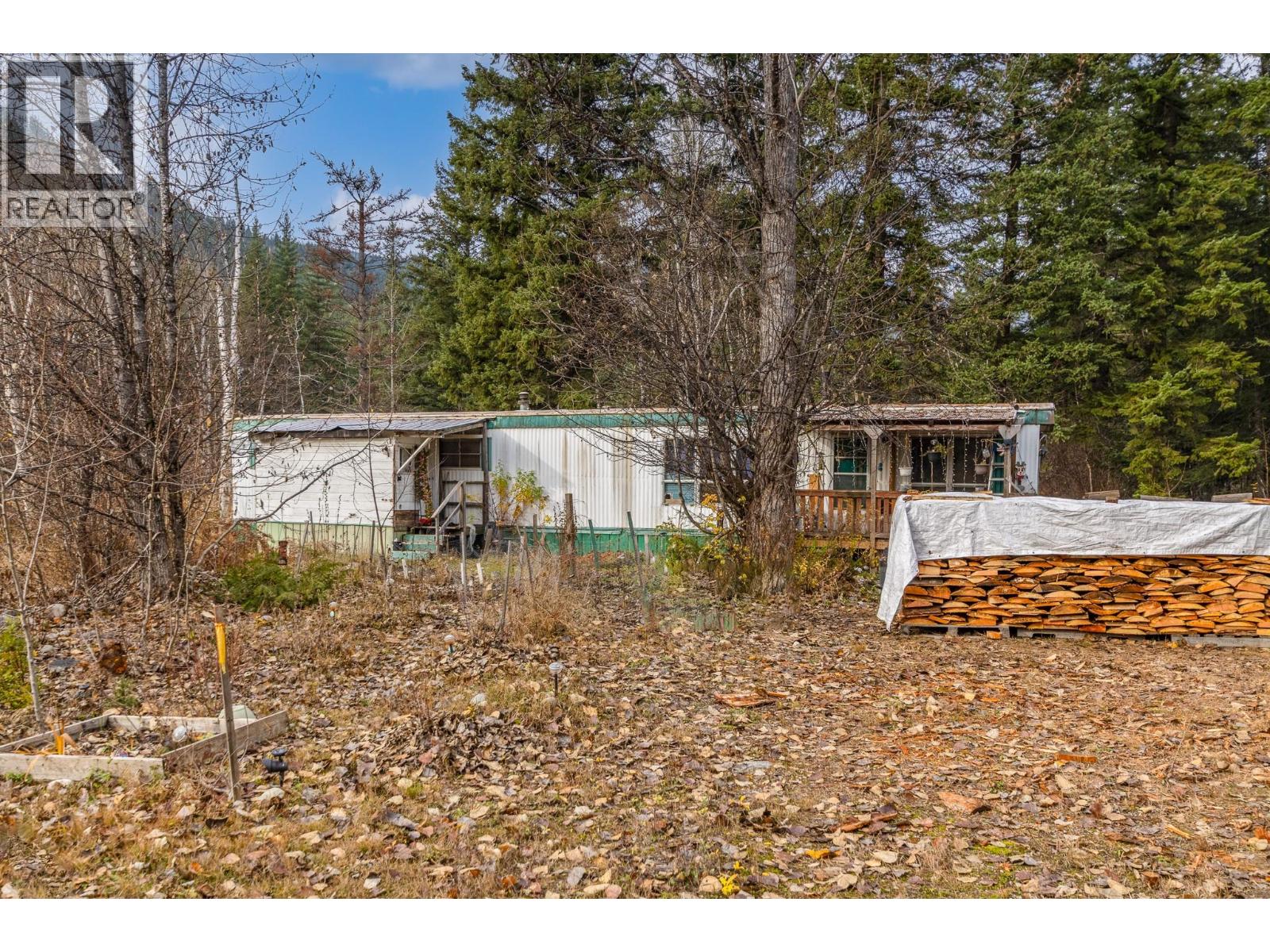 5513 Prosh Frontage Road Property Photo 6