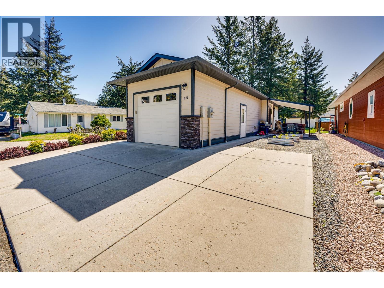 270 Grouse Avenue Property Photo 4