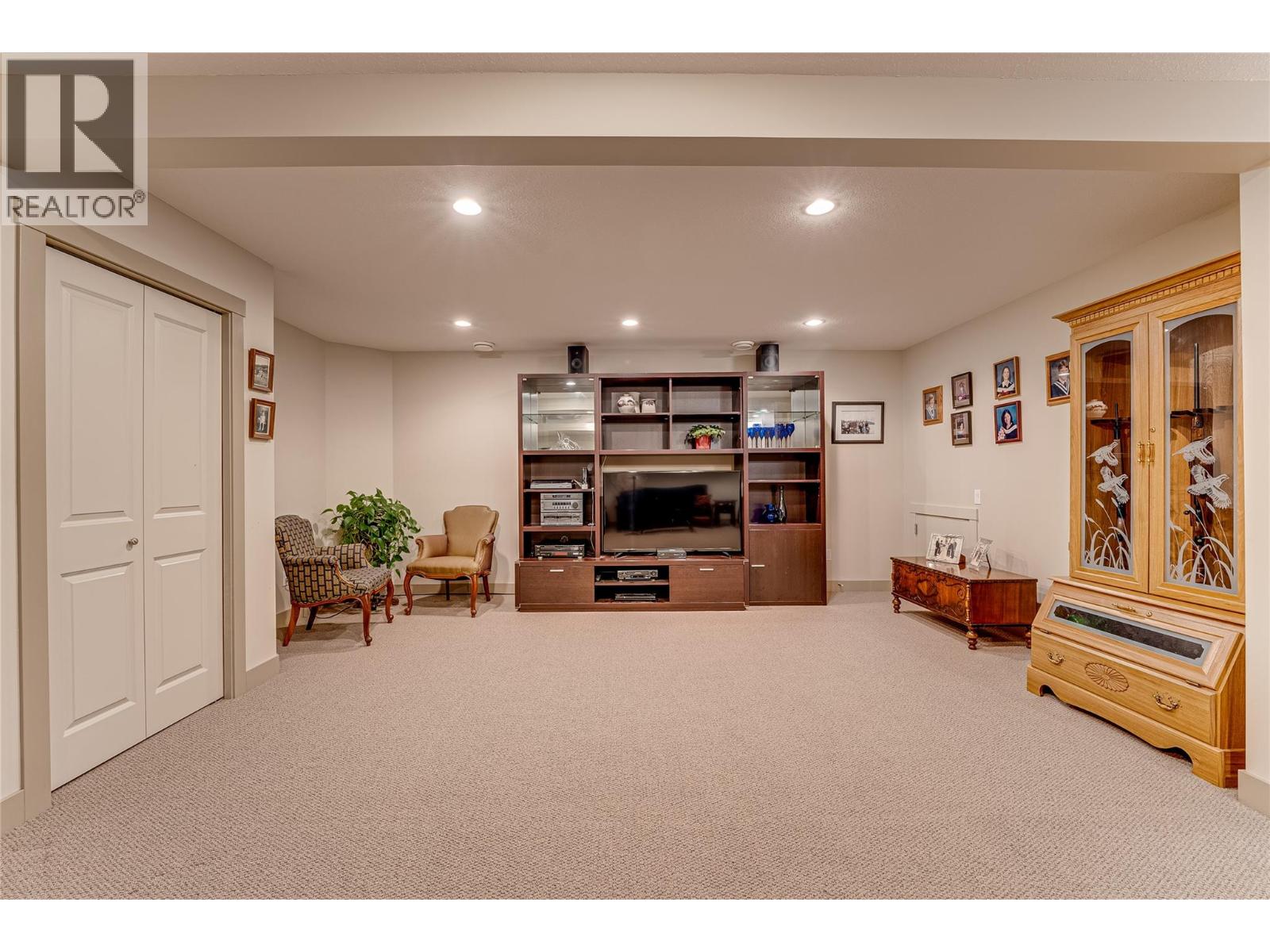 270 Grouse Avenue Property Photo 31