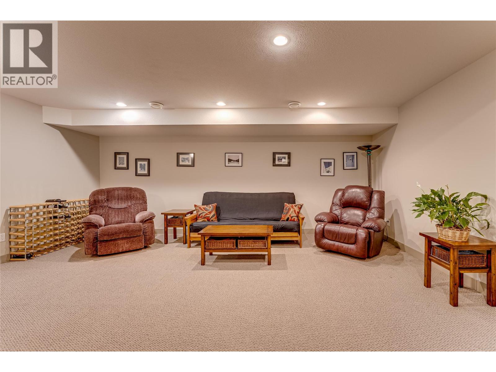270 Grouse Avenue Property Photo 33